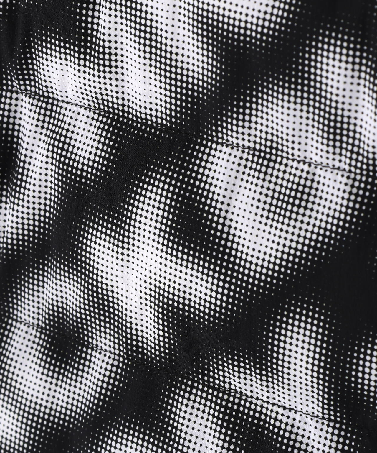 ストレッチタフタ中綿スニードジャック