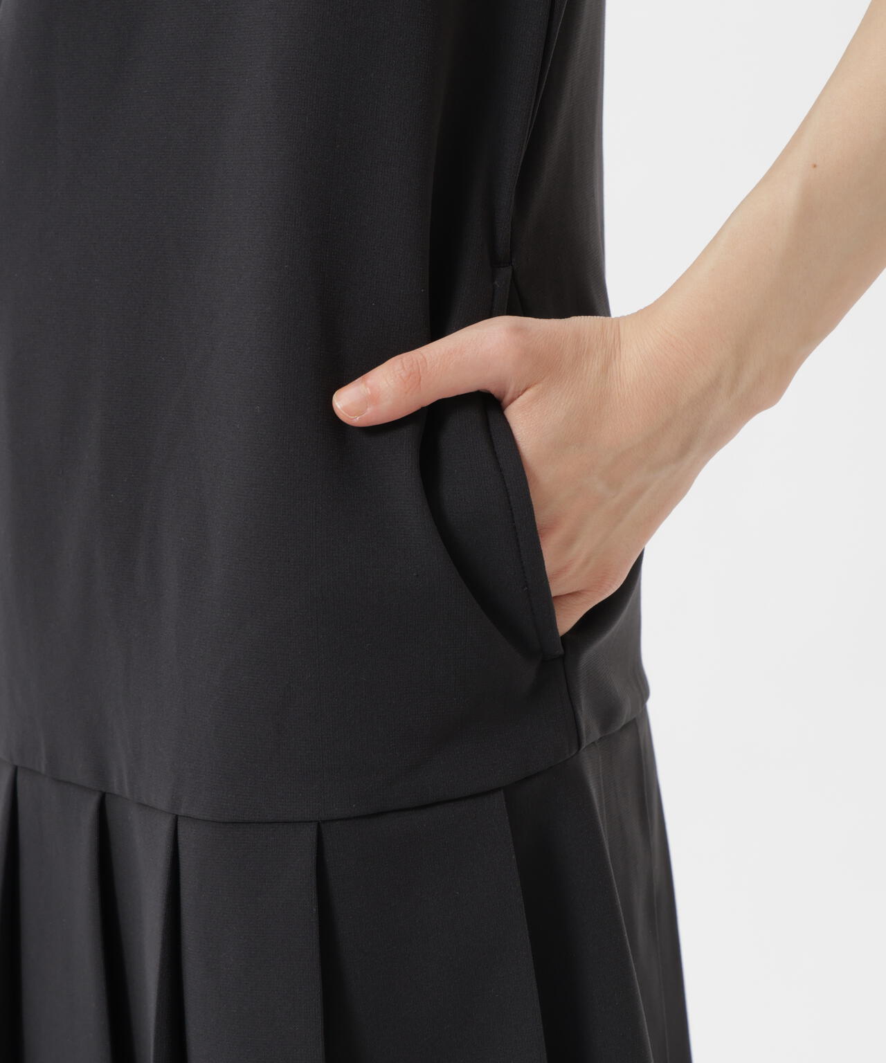 CINEMA MONOTONE】2WAYグリッドストレッチFlower半袖ポロワンピース