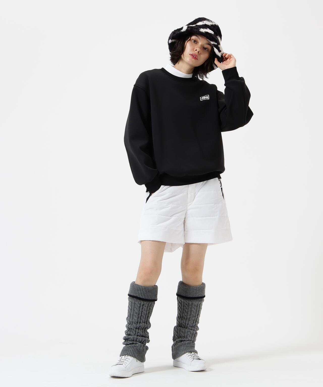 PEスムースラミネート中綿ショートパンツ