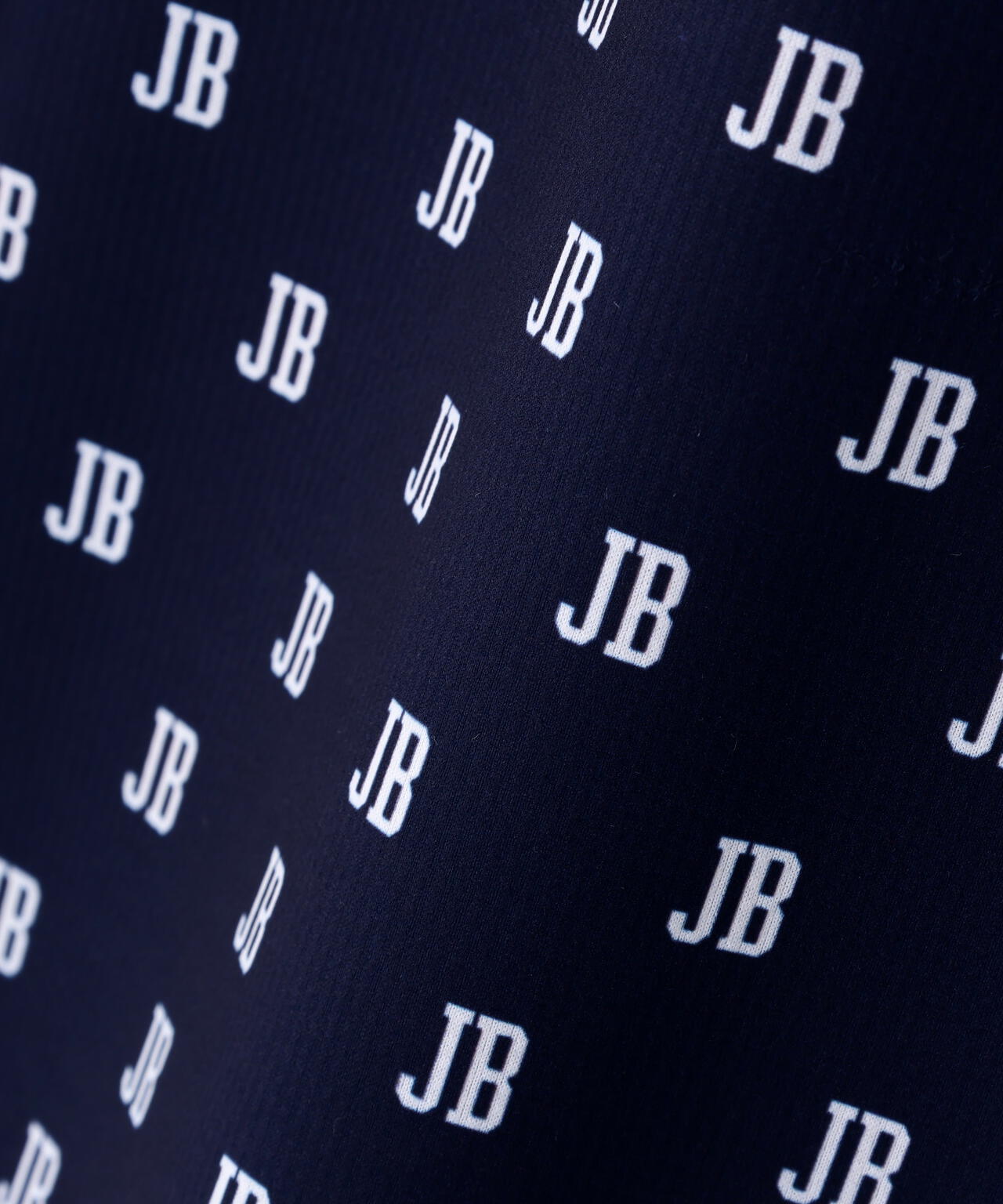 ロゴプリント半袖モックネックカットソー