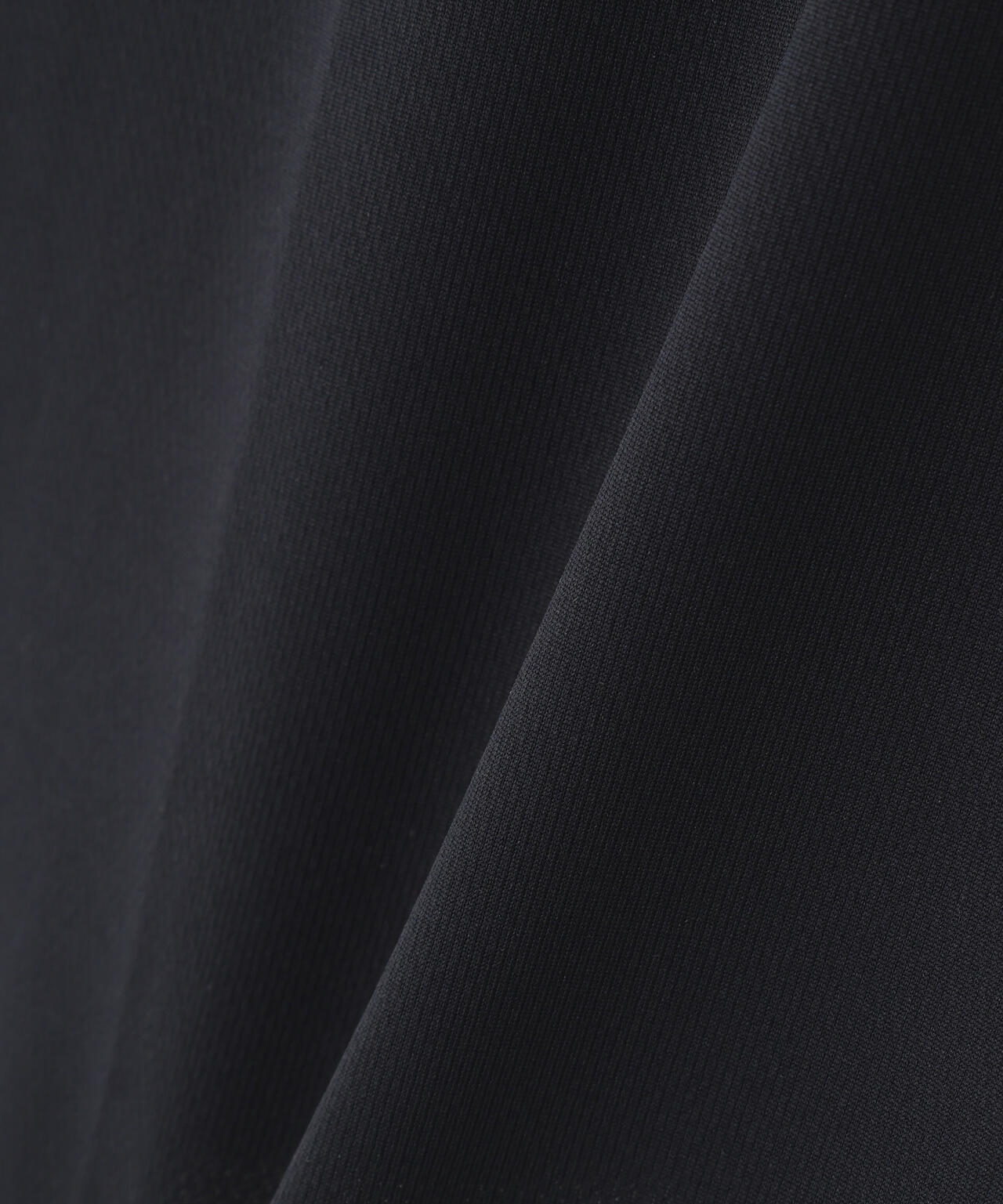 ロゴジャガード半袖モックネックカットソー