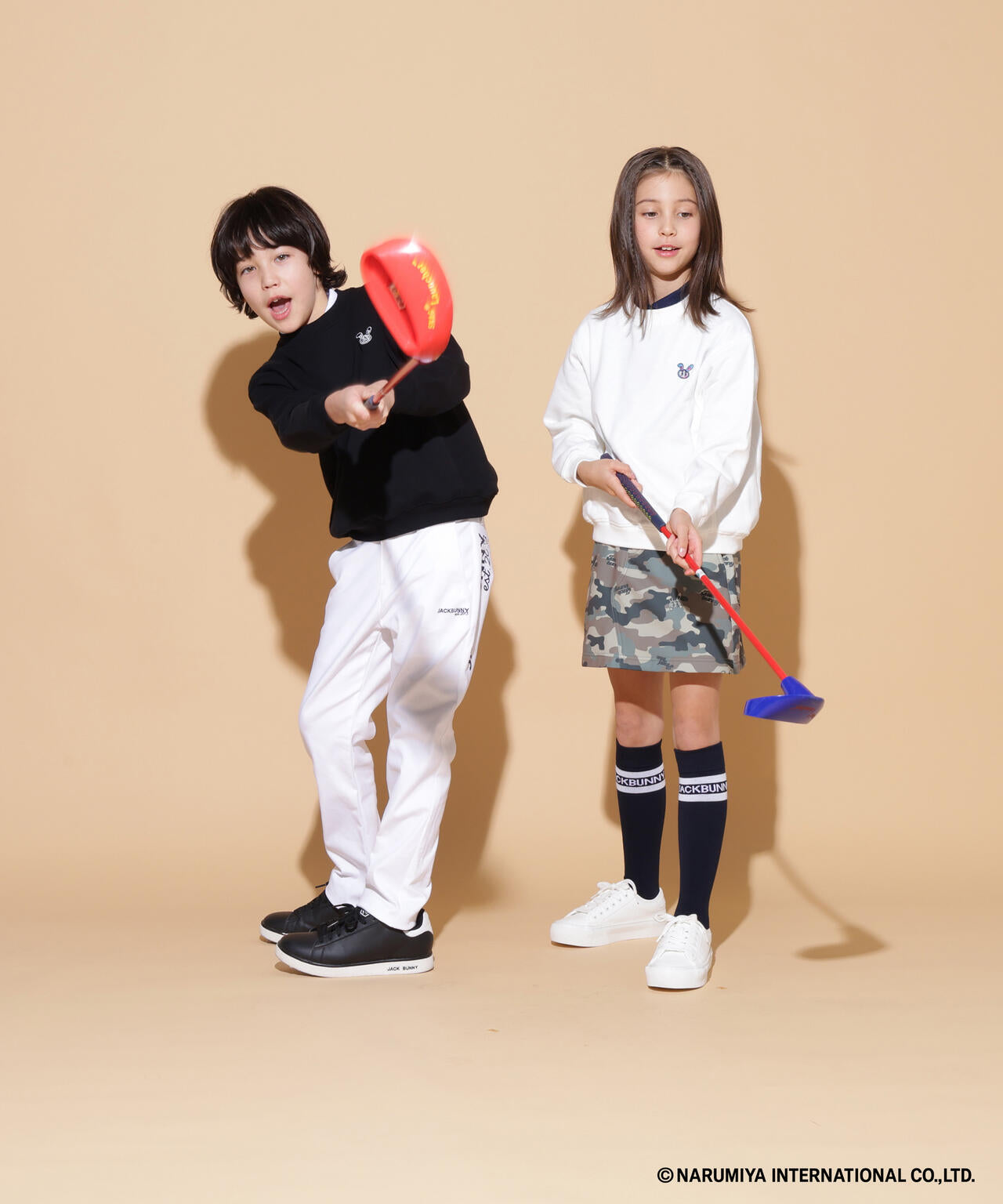 【一部店舗&公式オンライン限定】エンジェルブルーコラボ裏毛スウェットクルーネックプルオーバー (ジュニア)