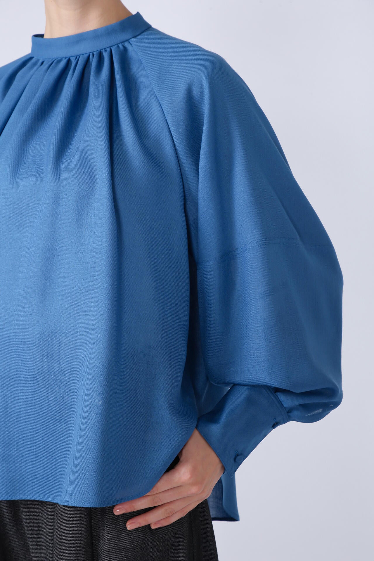 ドライビエラブラウス | ADORE（アドーア） ｜【公式】通販mix.tokyo