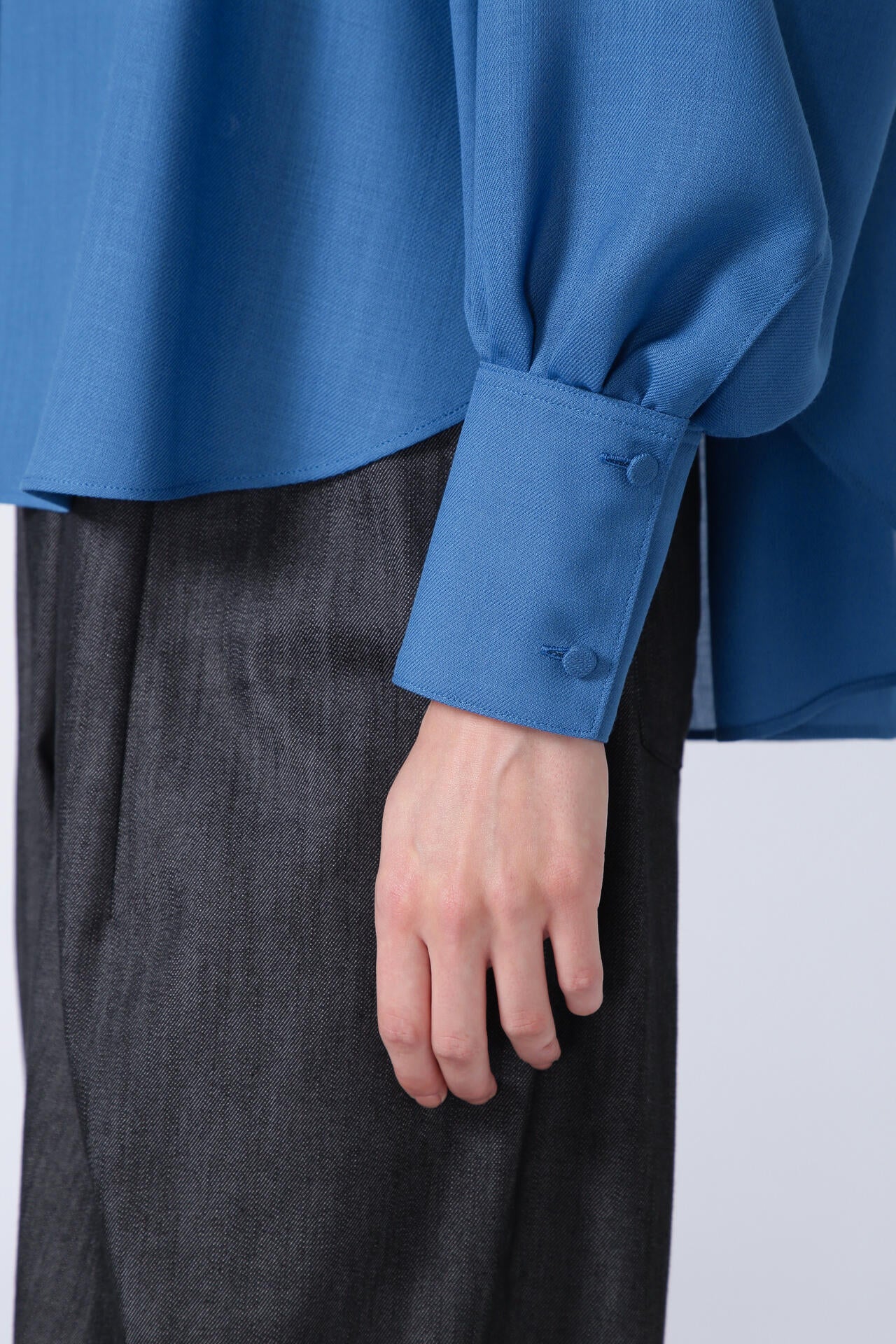 ドライビエラブラウス | ADORE（アドーア） ｜【公式】通販mix.tokyo