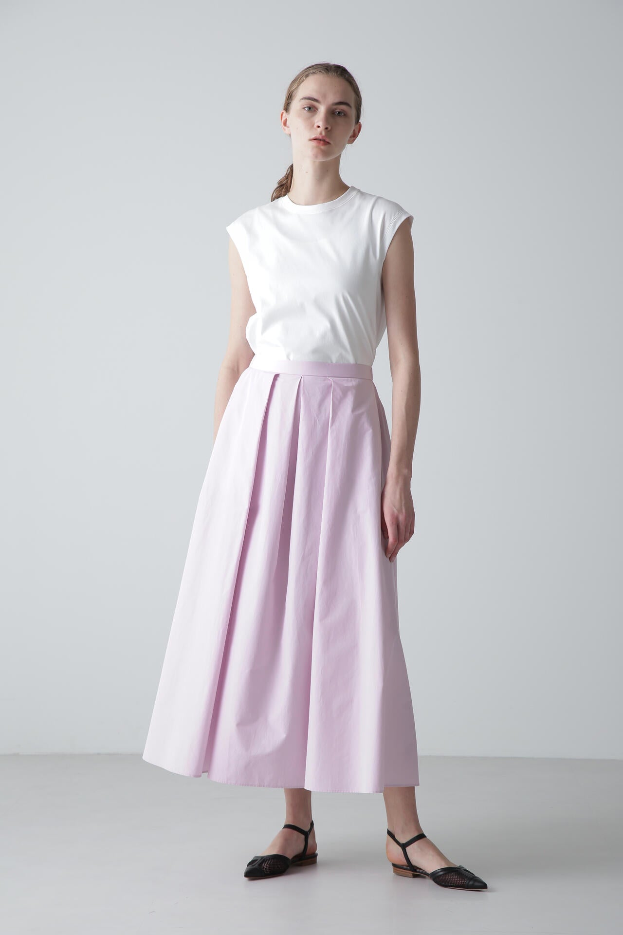 初秋に‼️ADORE フレアスリーブ　白カットソー素敵です！ ADORE フレアスリーブ 白カットソー素敵です！