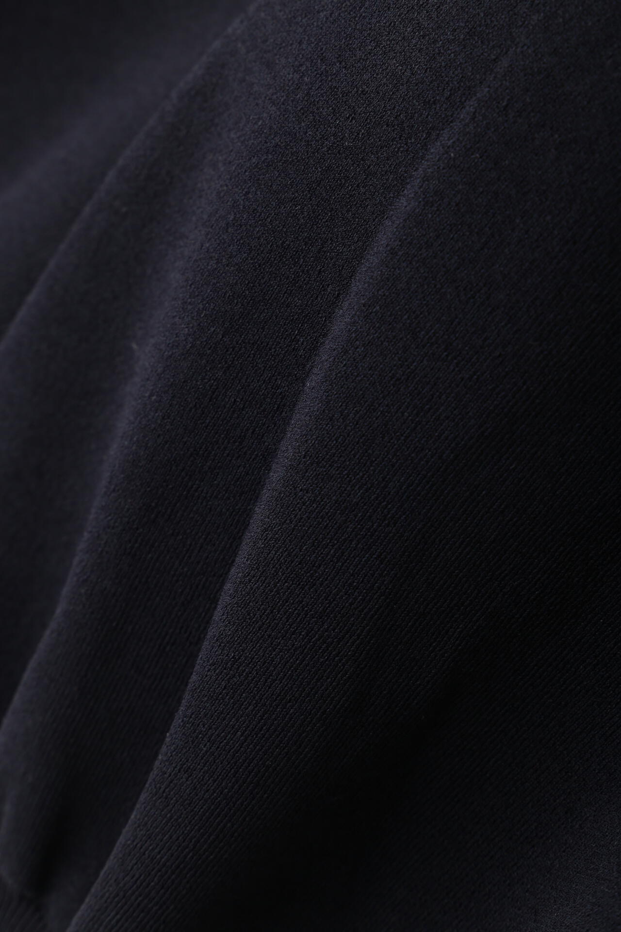 ラッフルニット