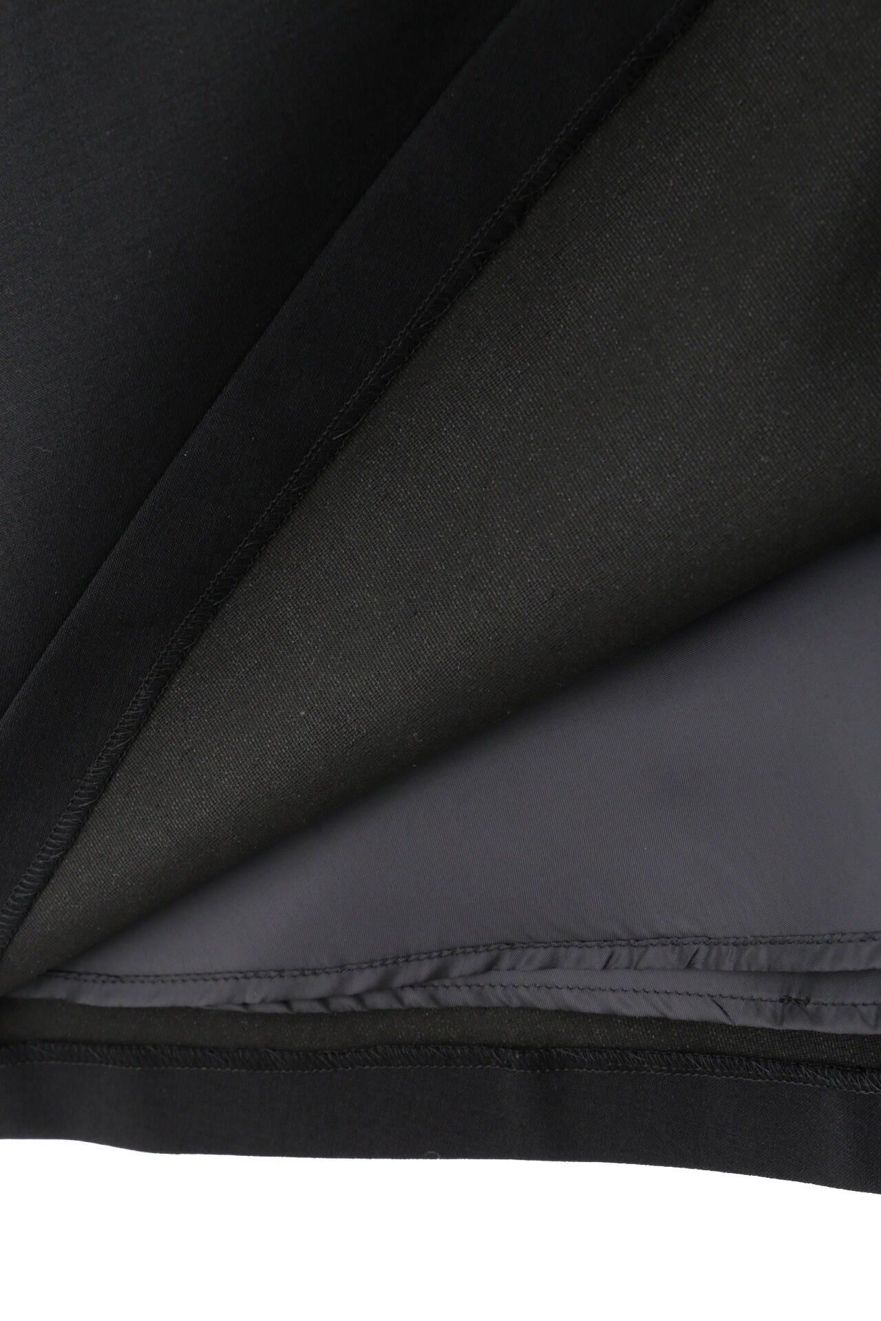 ＜BLACK LABEL＞ ドライタッチウールスカート