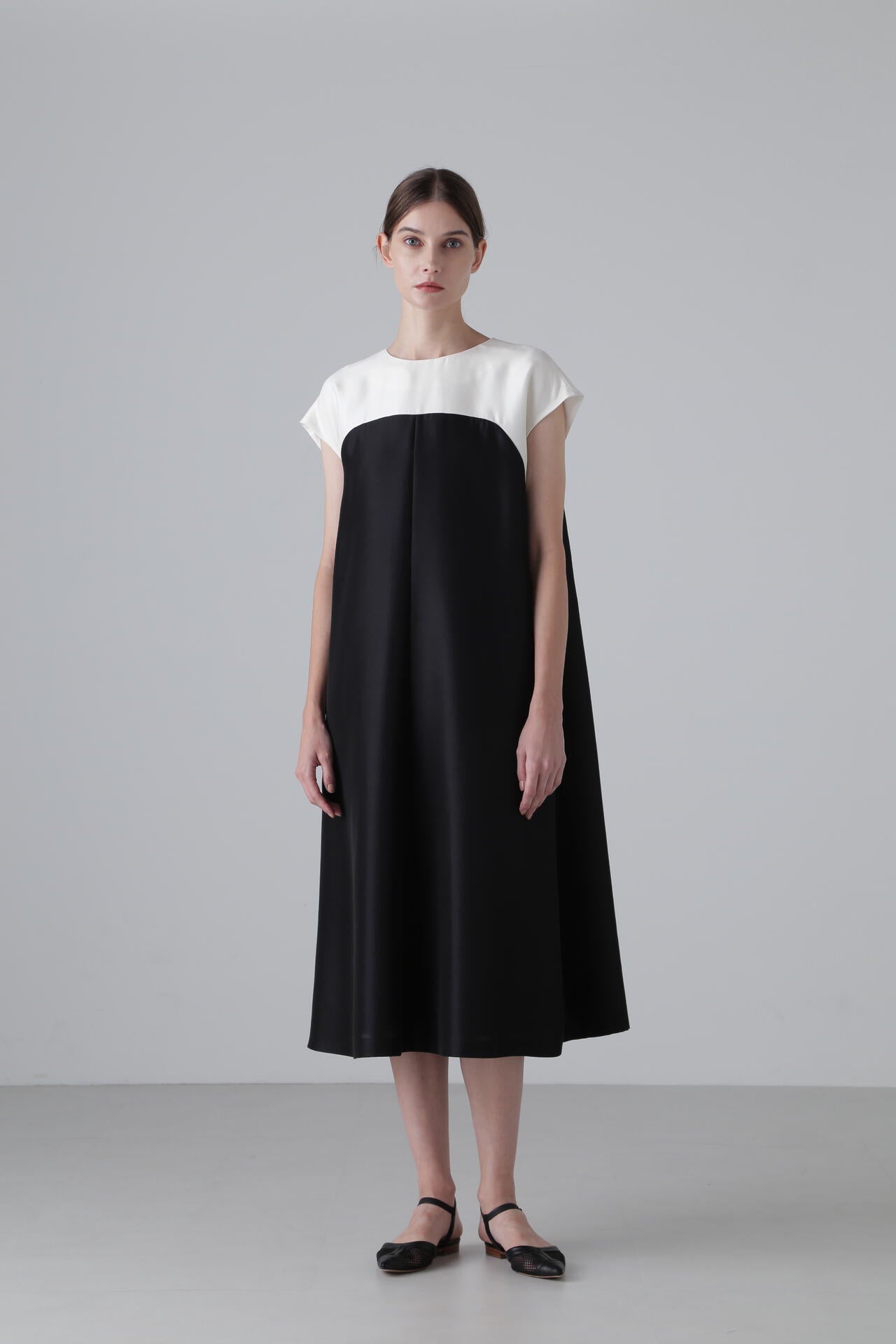 美品 ADORE アドーア ノースリーブワンピース 黒 ラメ 38 2回着用  