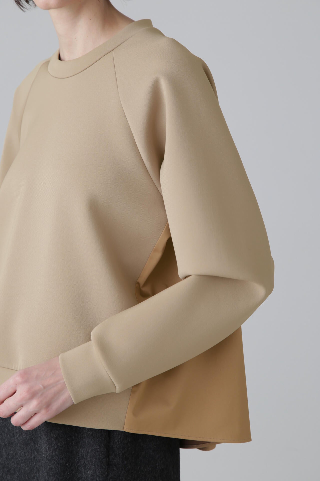 美品★ADORE アドーア モノテックカットソー 異素材ドッキング プルオーバー モノテックカットソー | ADORE（アドーア） ｜【公式】通販mix