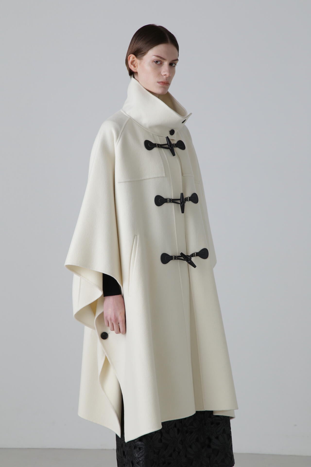 新品】ADORE ソフトウール リバー ポンチョ コート¥97900 ADORE