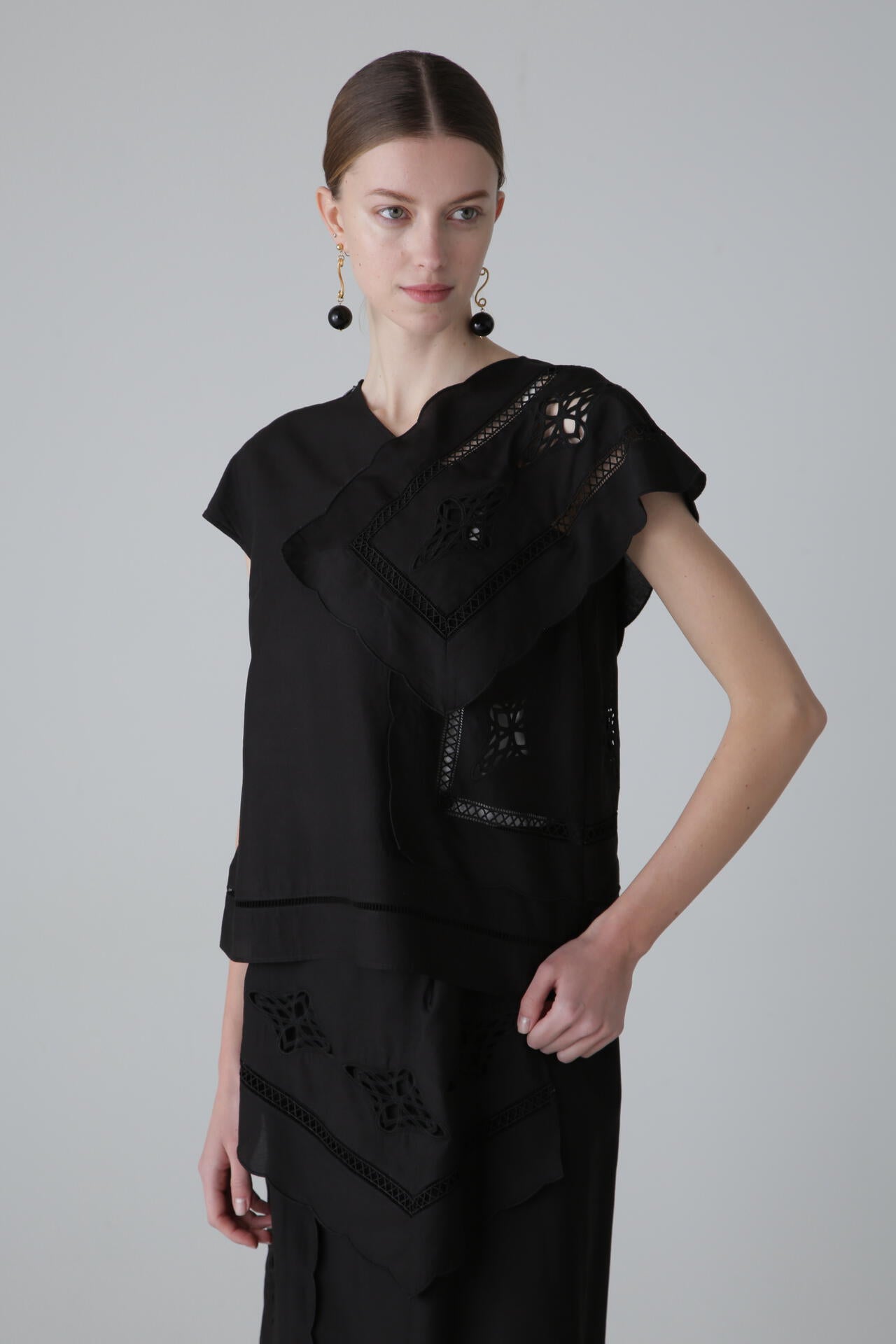 ADORE 48,400円24S/S テープエンブロイダリーブラウス flower