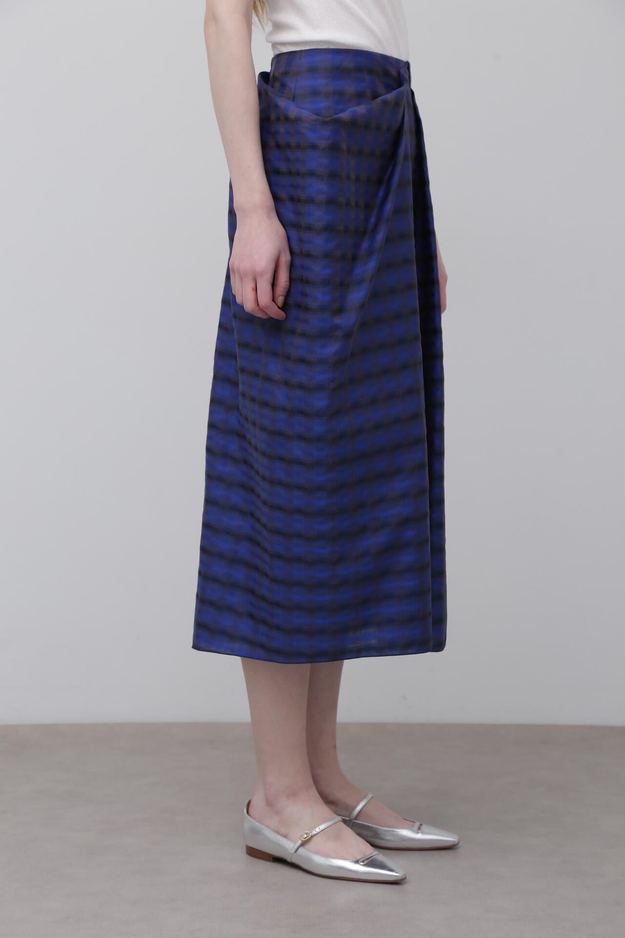 UNiPH＞スパークルチェックジャガードスカート | ADORE（アドーア