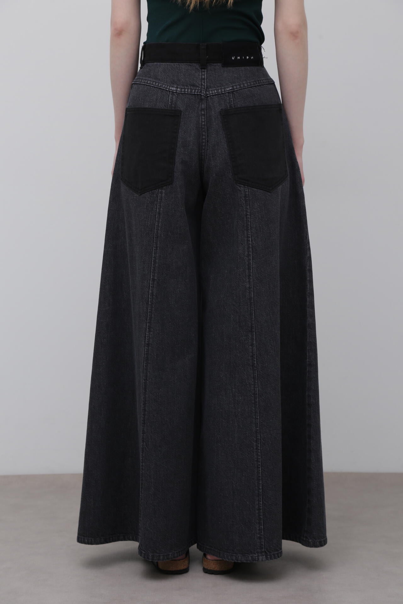 8cda1669-9b59-5af4-bda6-aeb63ddbc67b_Image