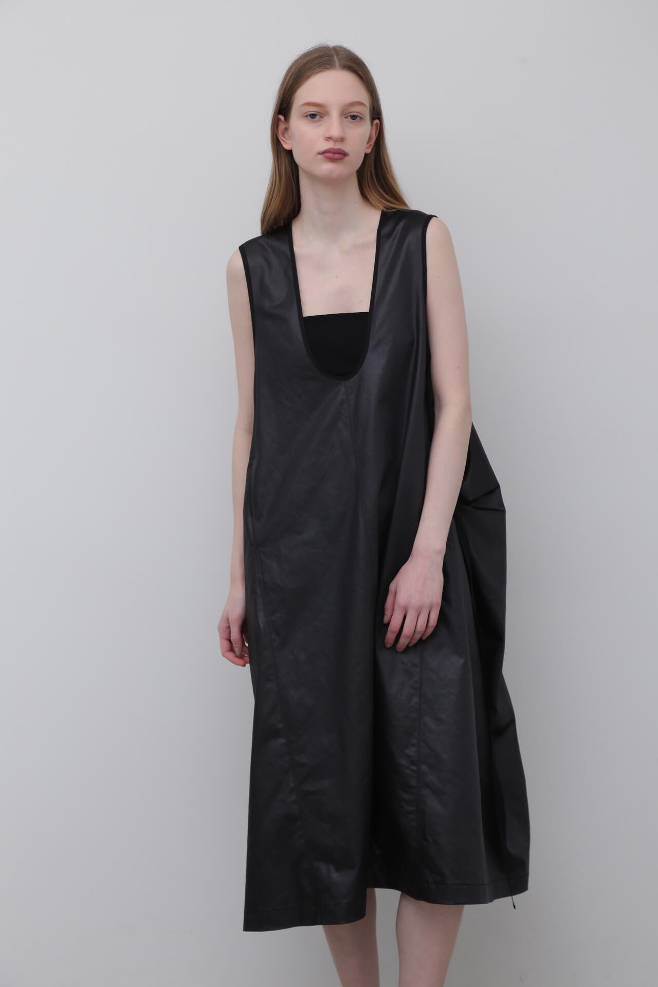 UNiPH＞タンブラーチンツワンピース | ADORE（アドーア） ｜【公式