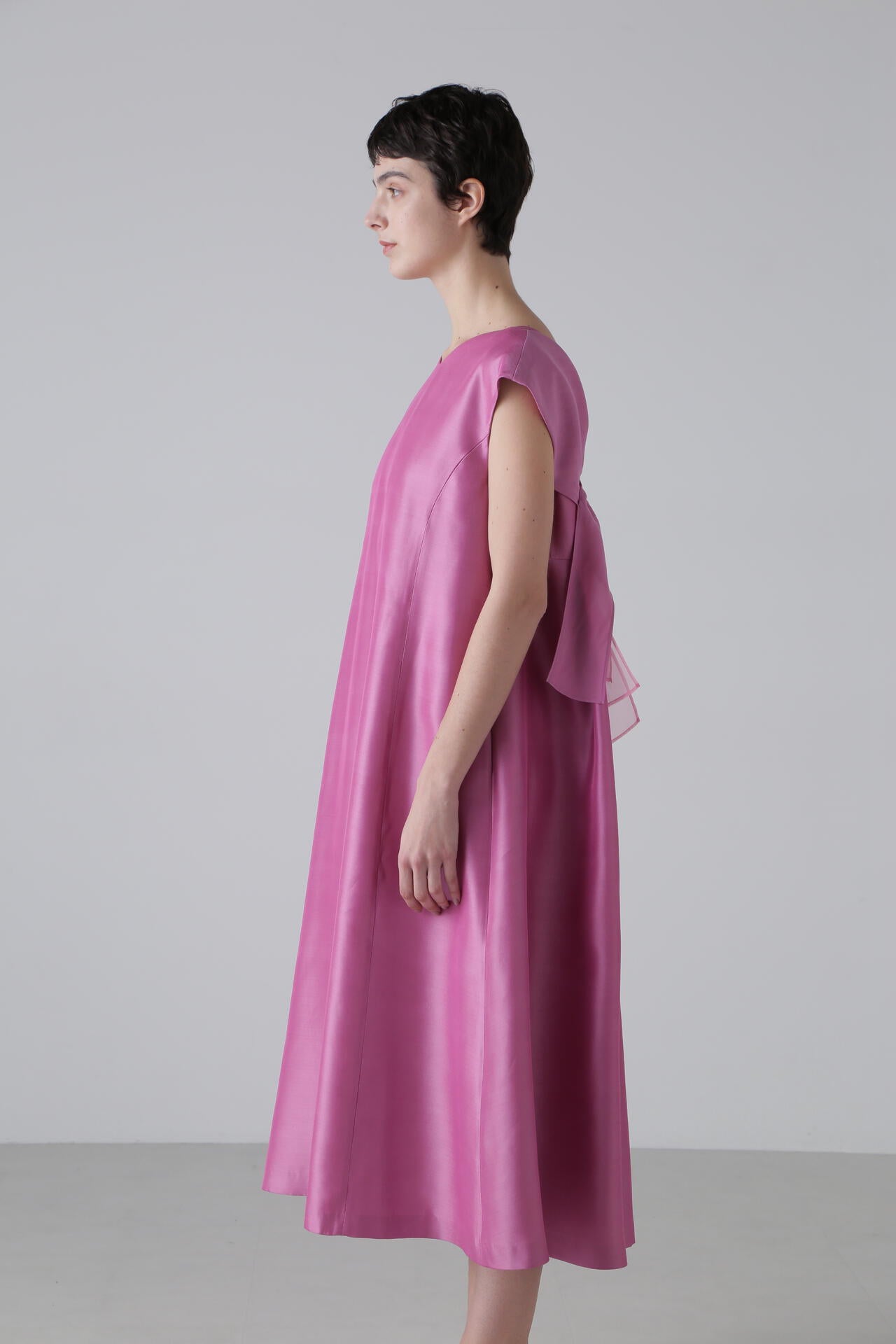 BLACK LABEL＞ シルクタフタワンピース | ADORE（アドーア） ｜【公式