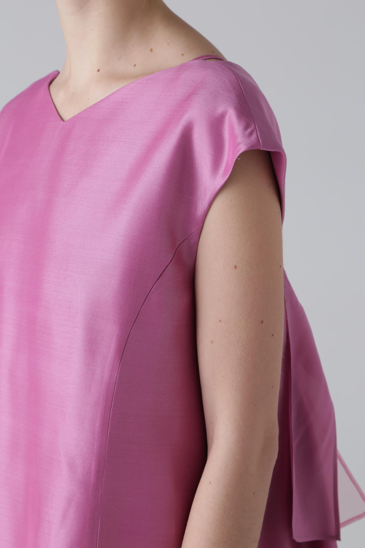 BLACK LABEL＞ シルクタフタワンピース | ADORE（アドーア） ｜【公式