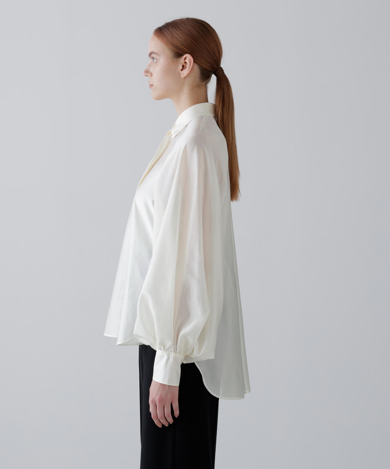 シルキーオーガンブラウス | ADORE（アドーア） ｜【公式】通販mix