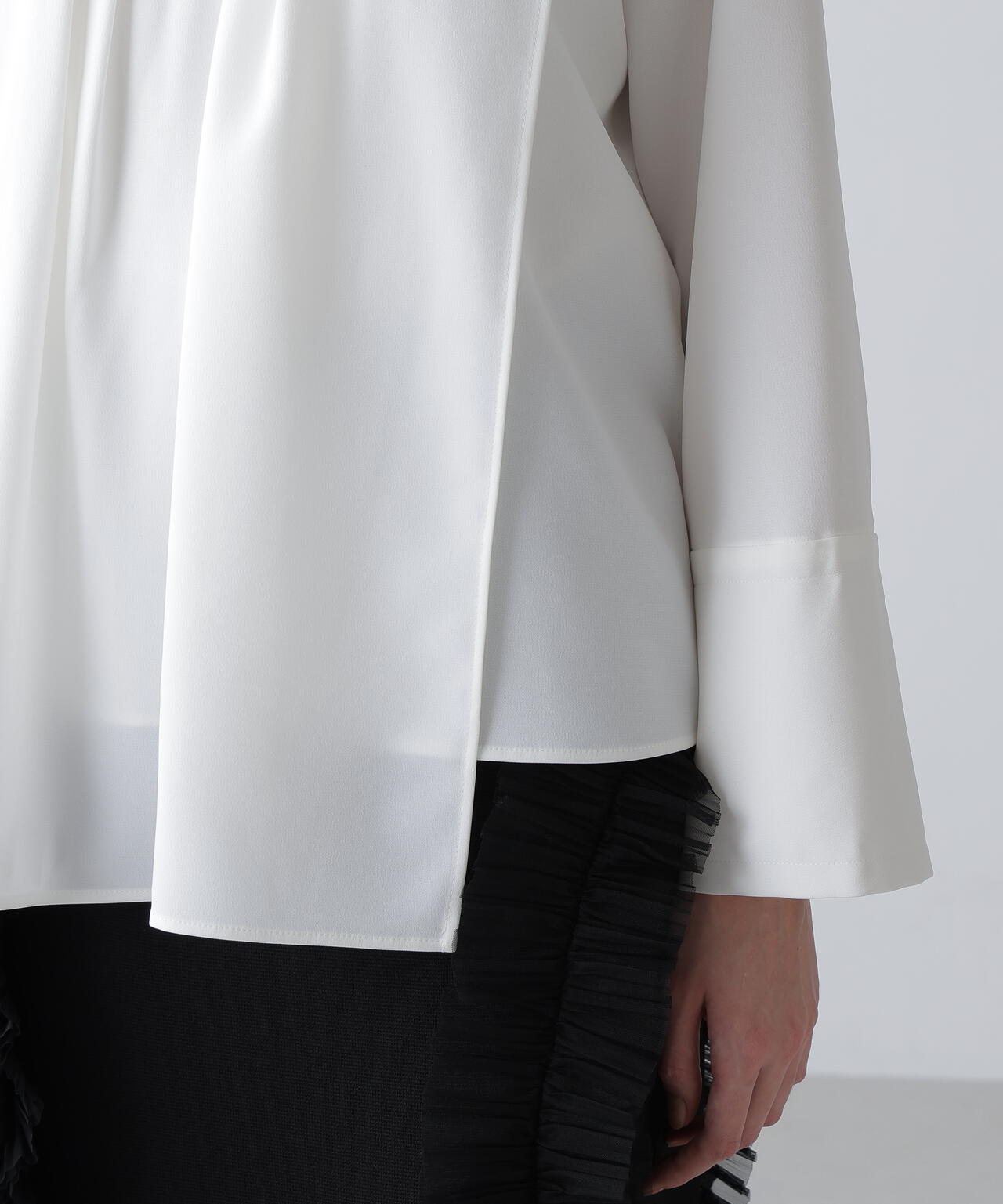 ドライタッチジョーゼットブラウス | ADORE（アドーア） ｜【公式