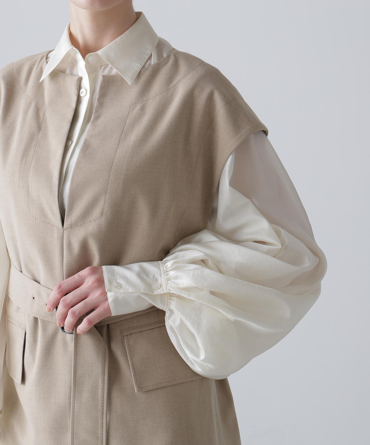 美品✨ アドーア　ハイツイストレイヤードブラウス　ブラック　38 23AW 美品✨ アドーア ハイツイストレイヤードブラウス ブラック 38 23AW