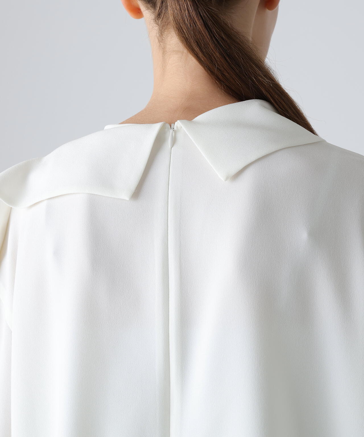 バックサテンジョーゼットブラウス | ADORE（アドーア） ｜【公式