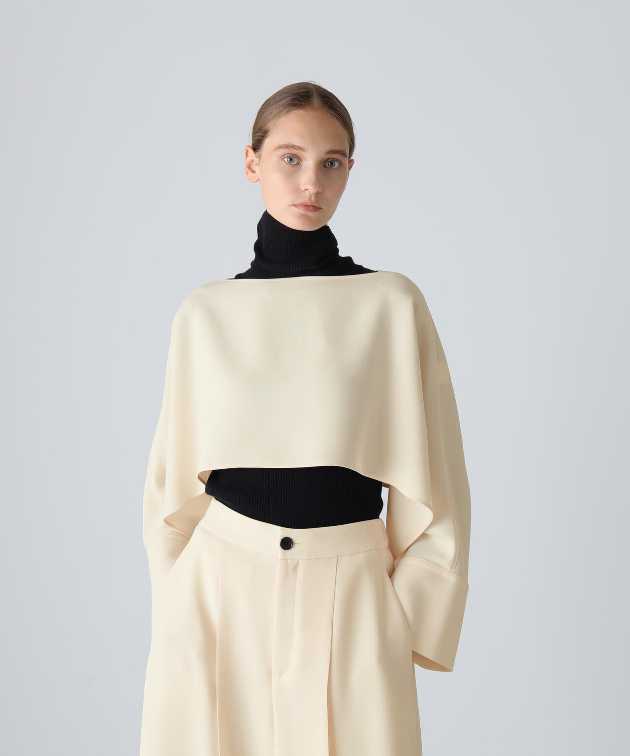 シルキーダブルクロスブラウス | ADORE（アドーア） ｜【公式】通販mix