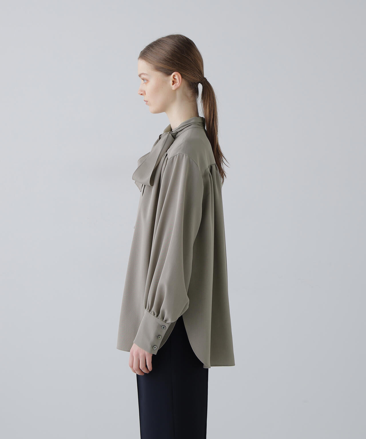 ♦︎美品♦︎アドーア　ADORE クリアライトロングブラウス　グレー　日本製　38 ◇クリアクロスブラウス（5314210908） | ADORE (Women