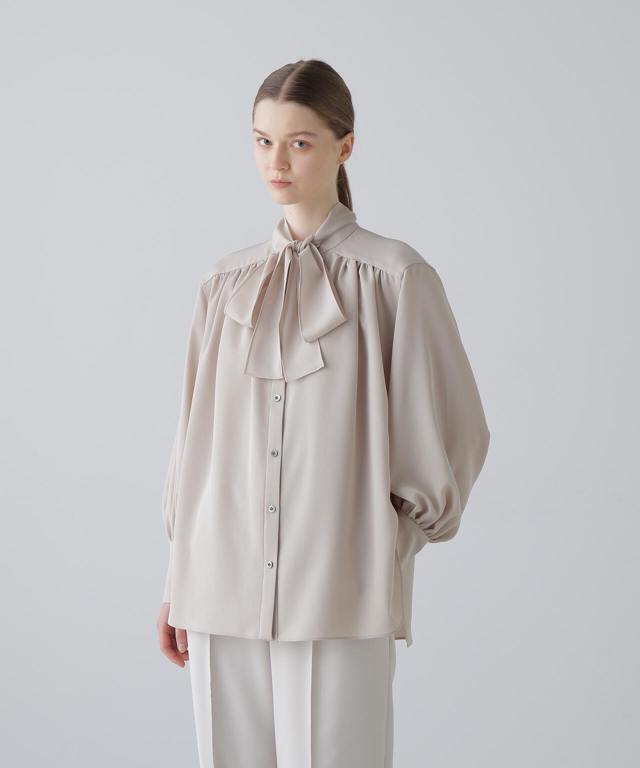 ドライタッチツイルブラウス