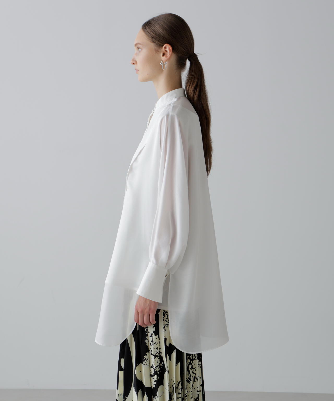 シルキーソフトサテンブラウス | ADORE（アドーア） ｜【公式】通販mix