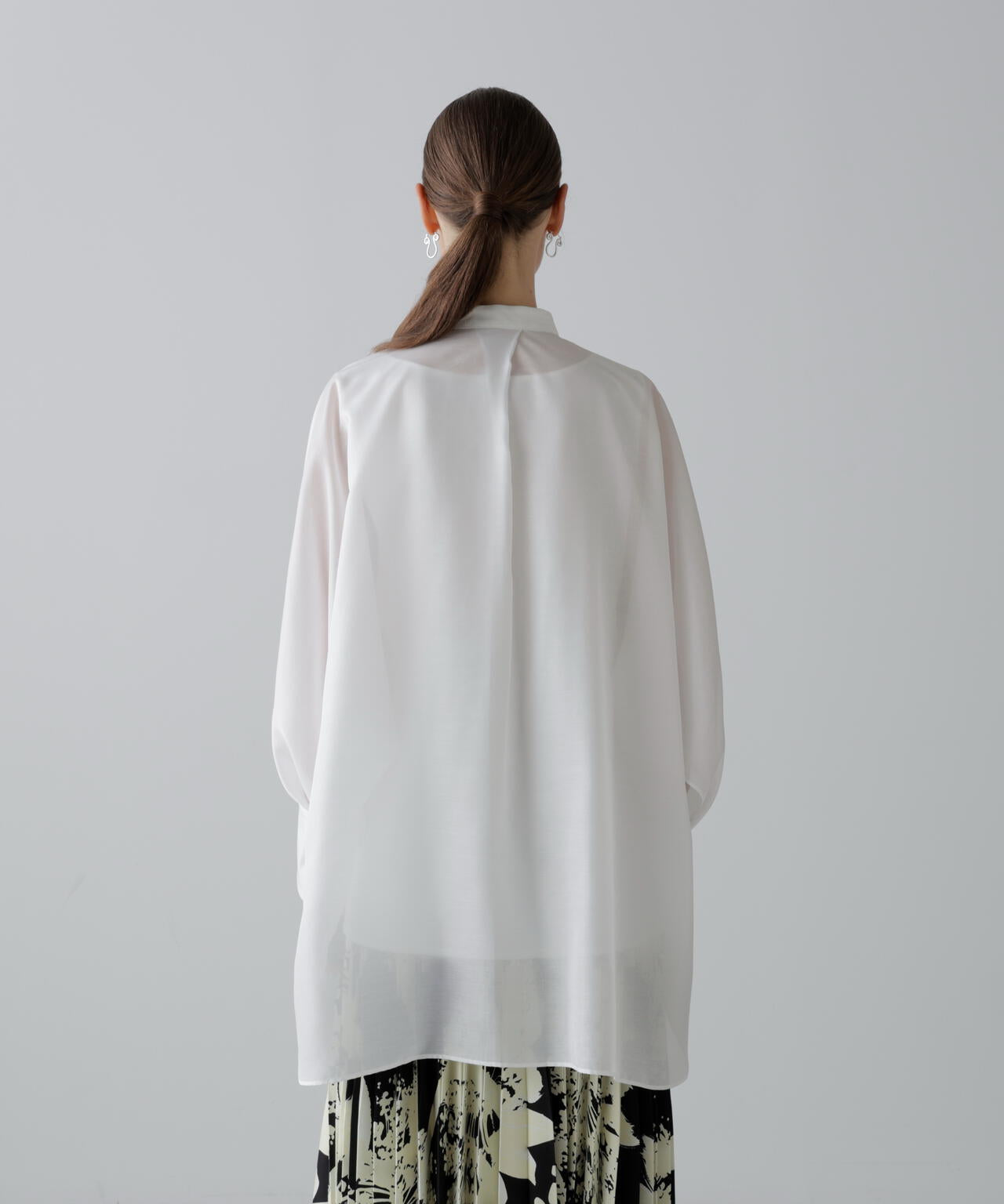 シルキーソフトサテンブラウス | ADORE（アドーア） ｜【公式】通販mix