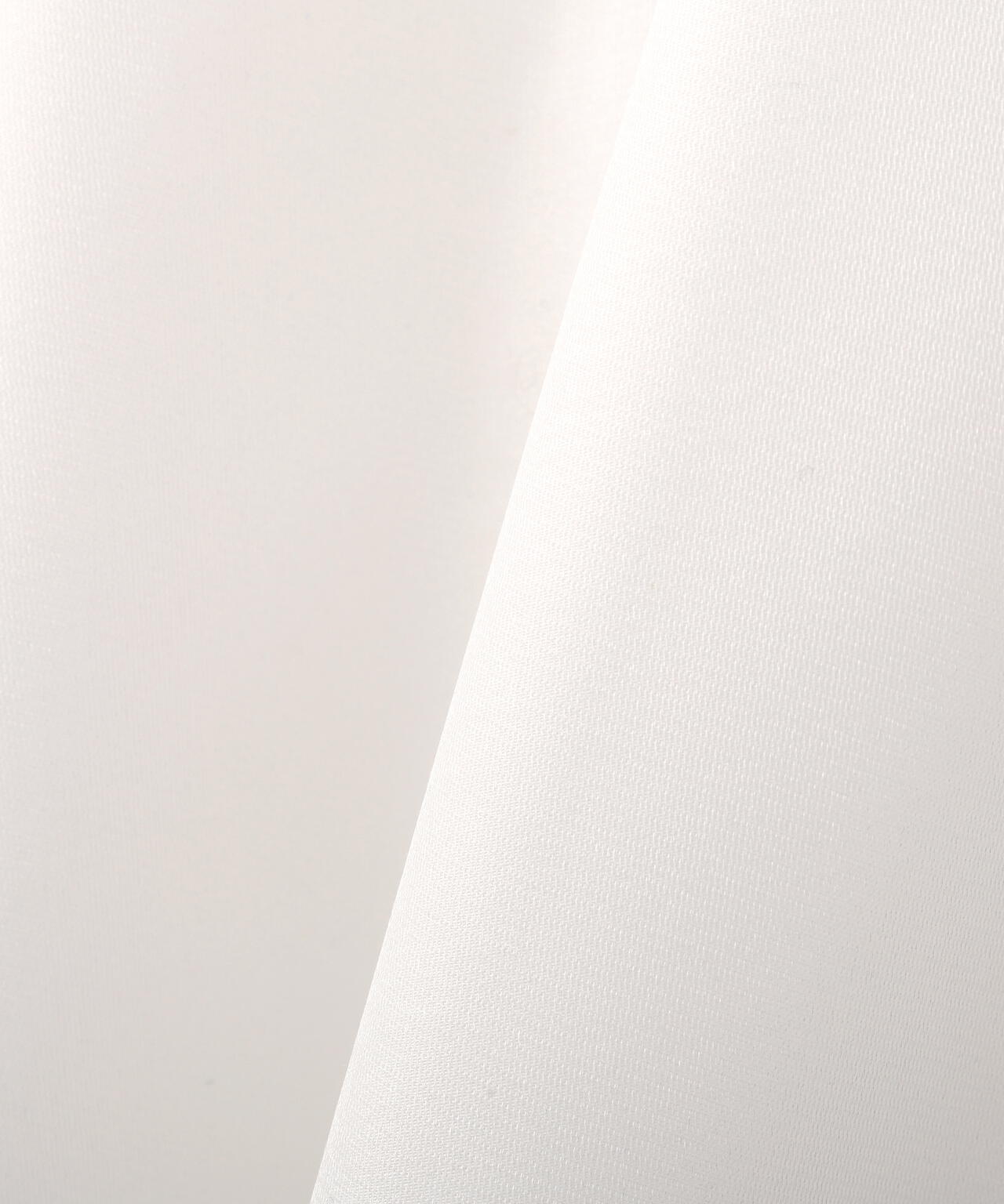 シルキーソフトサテンブラウス