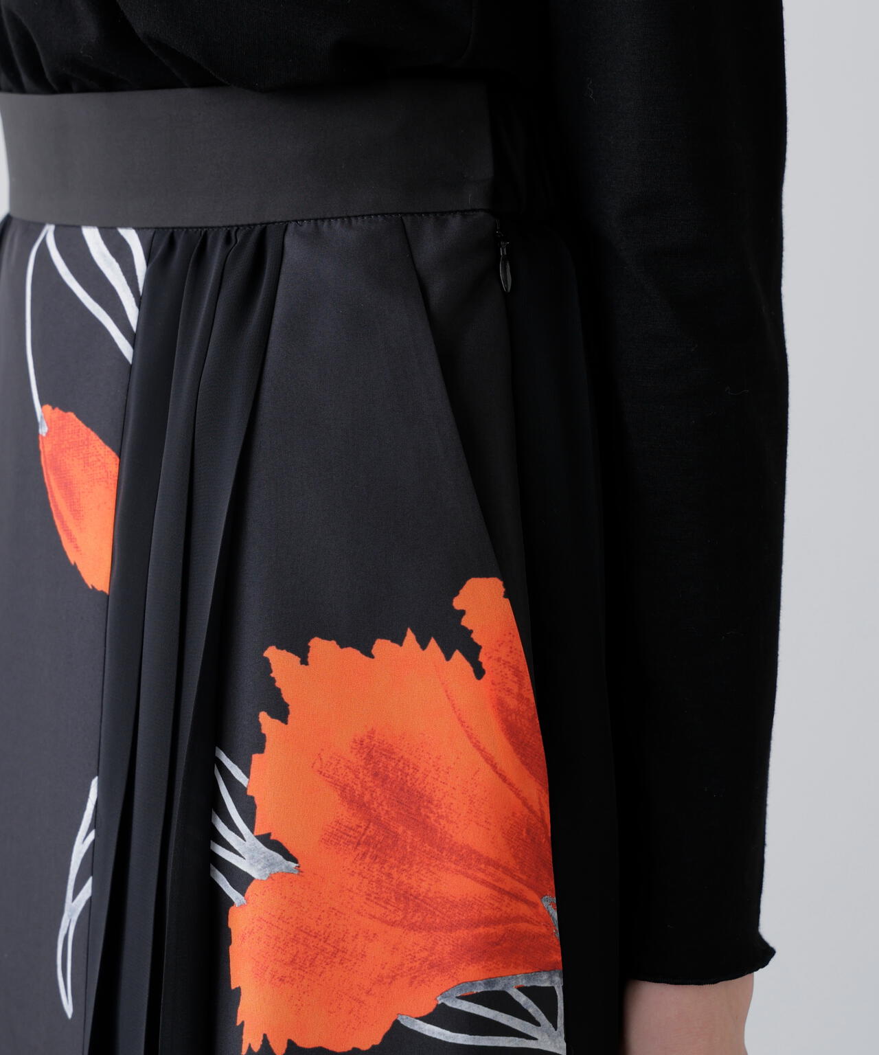 ドローイングフラワープリントスカート | ADORE（アドーア