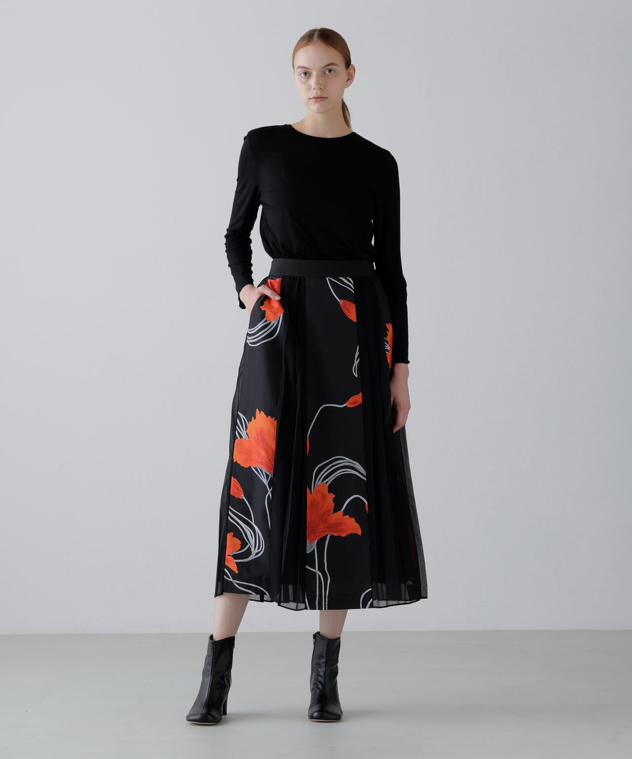 ドローイングフラワープリントスカート | ADORE（アドーア