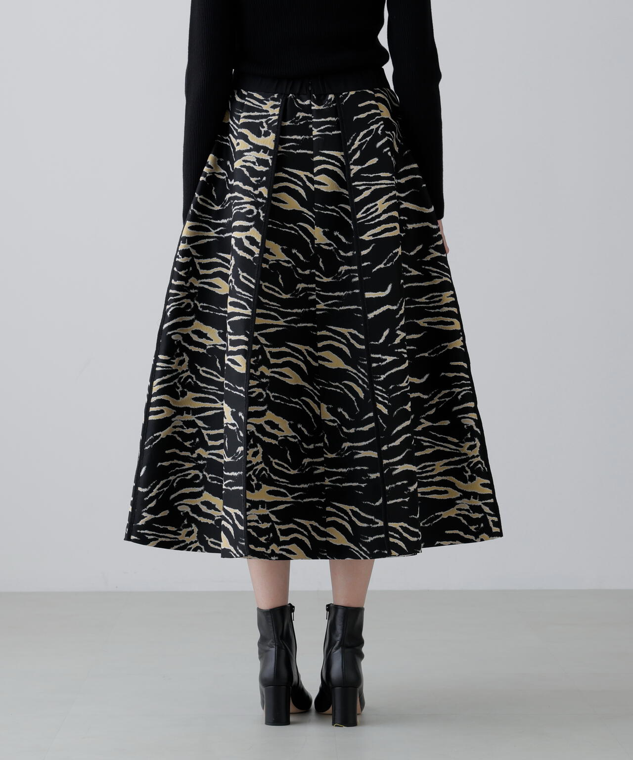 ＜20周年記念＞ゼブラジャガードスカート