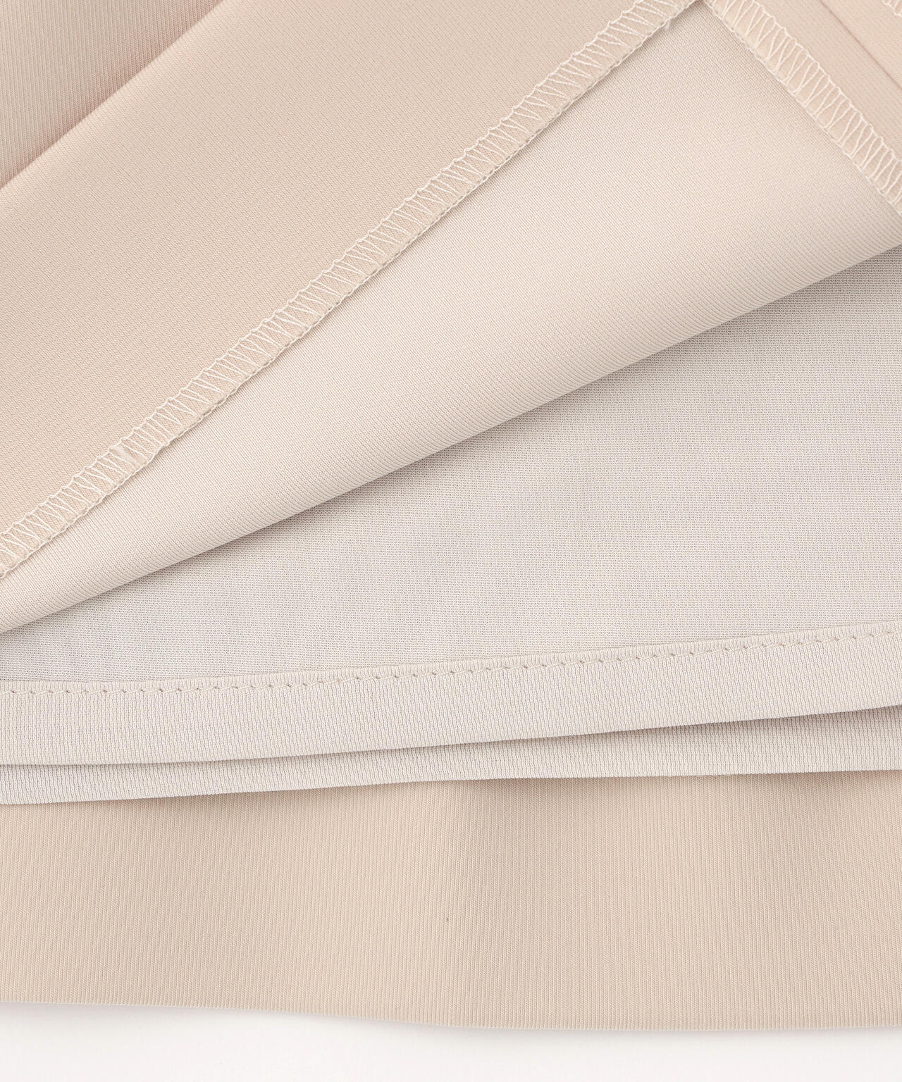 マットストレッチダンボールスカート | ADORE（アドーア） ｜【公式