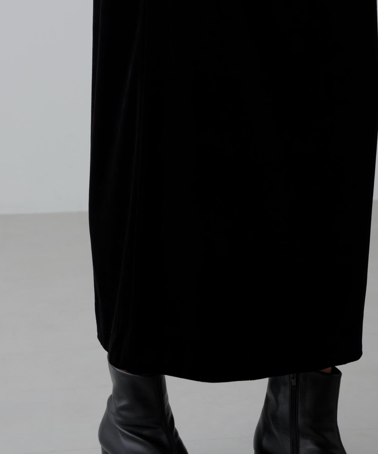 20周年記念＞リュクスオーナメントレーススカート | ADORE（アドーア