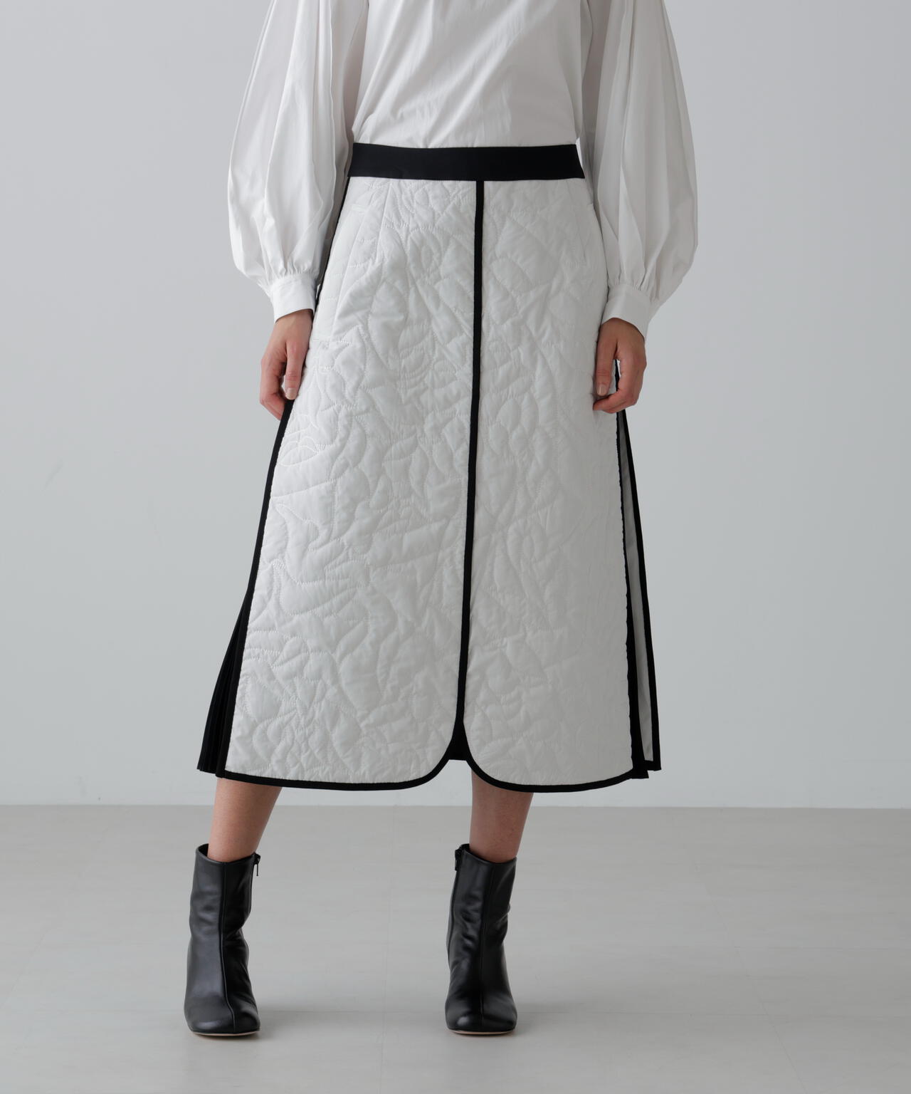 グラフィティキルティングスカート