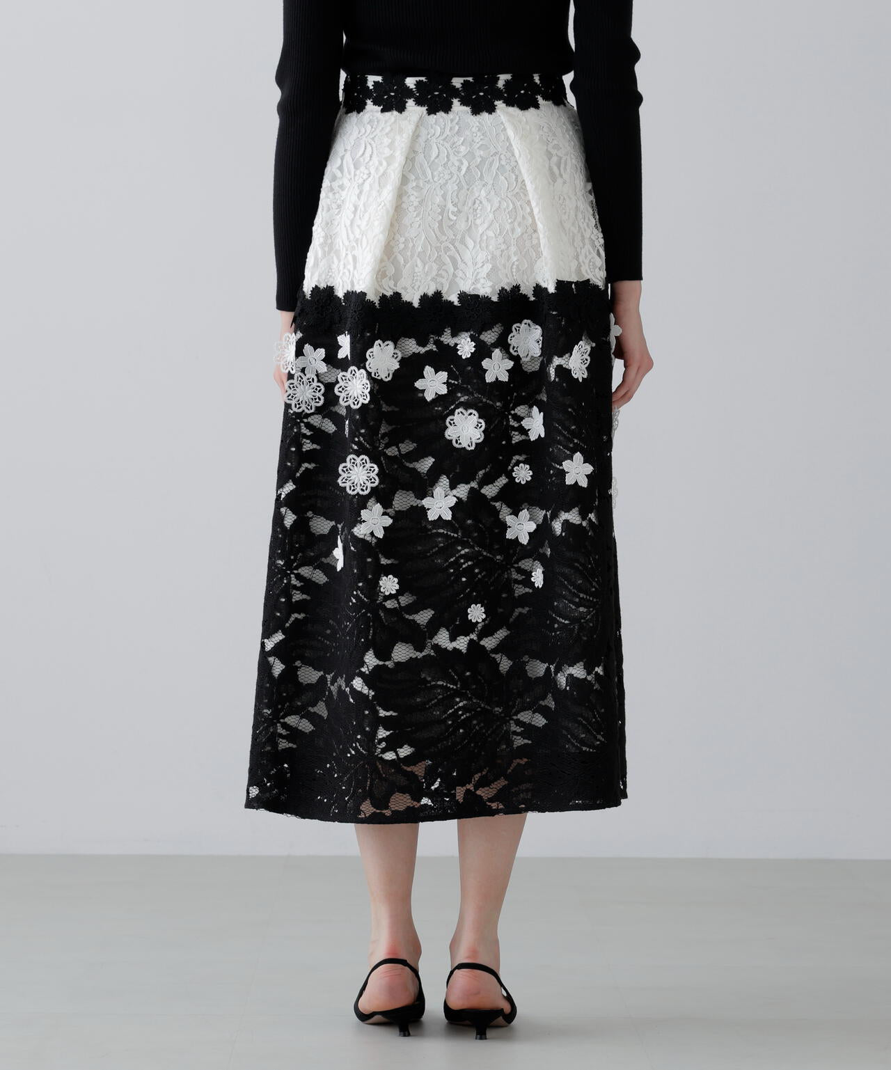 ＜BLACK LABEL＞バイカラーレーススカート