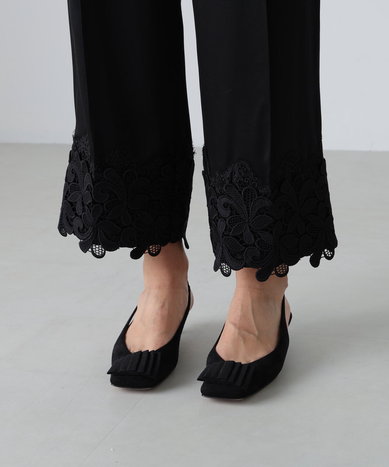 ブライトサテンパンツ | ADORE（アドーア） ｜【公式】通販mix.tokyo