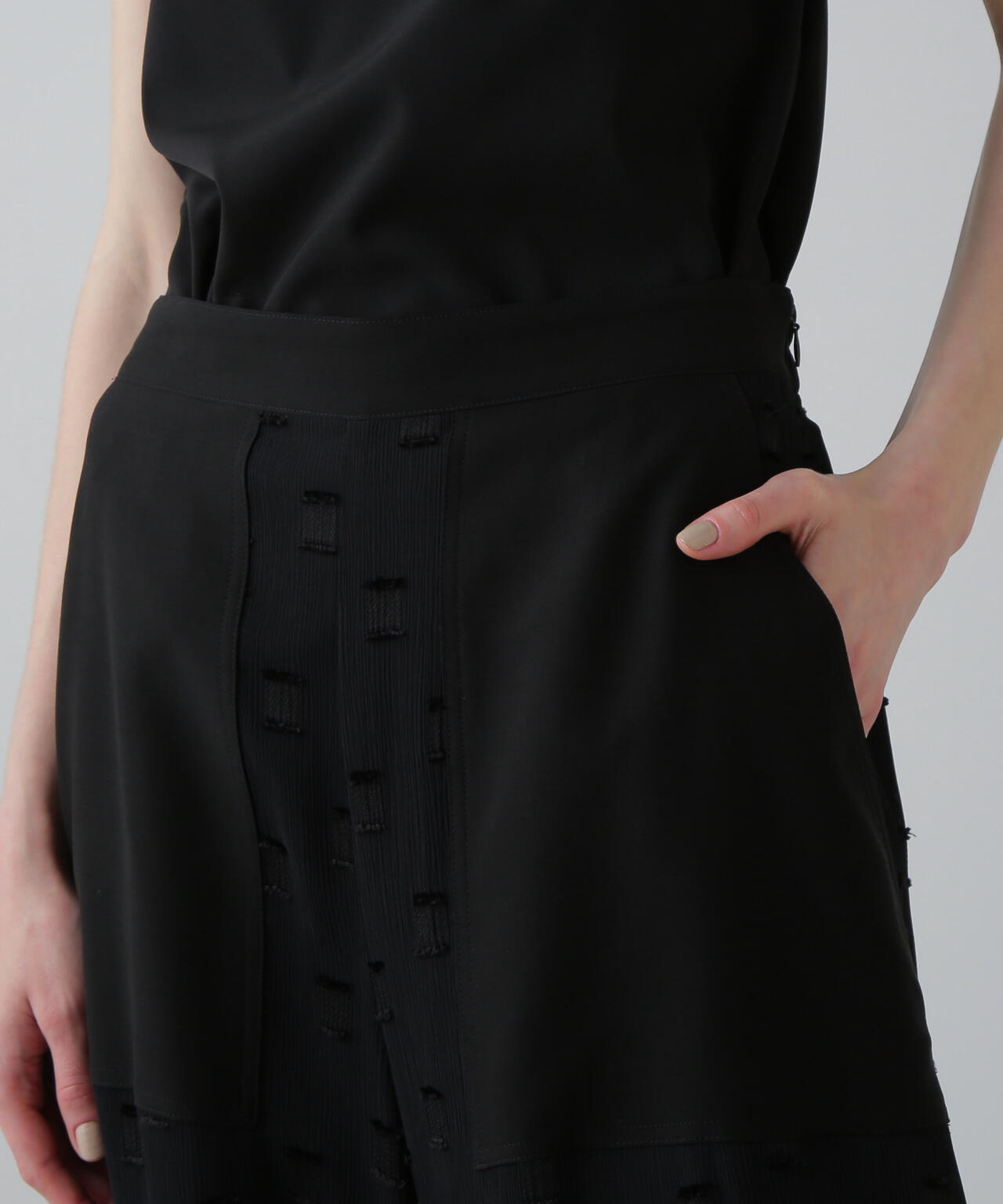 フィネストラジャガードパンツ