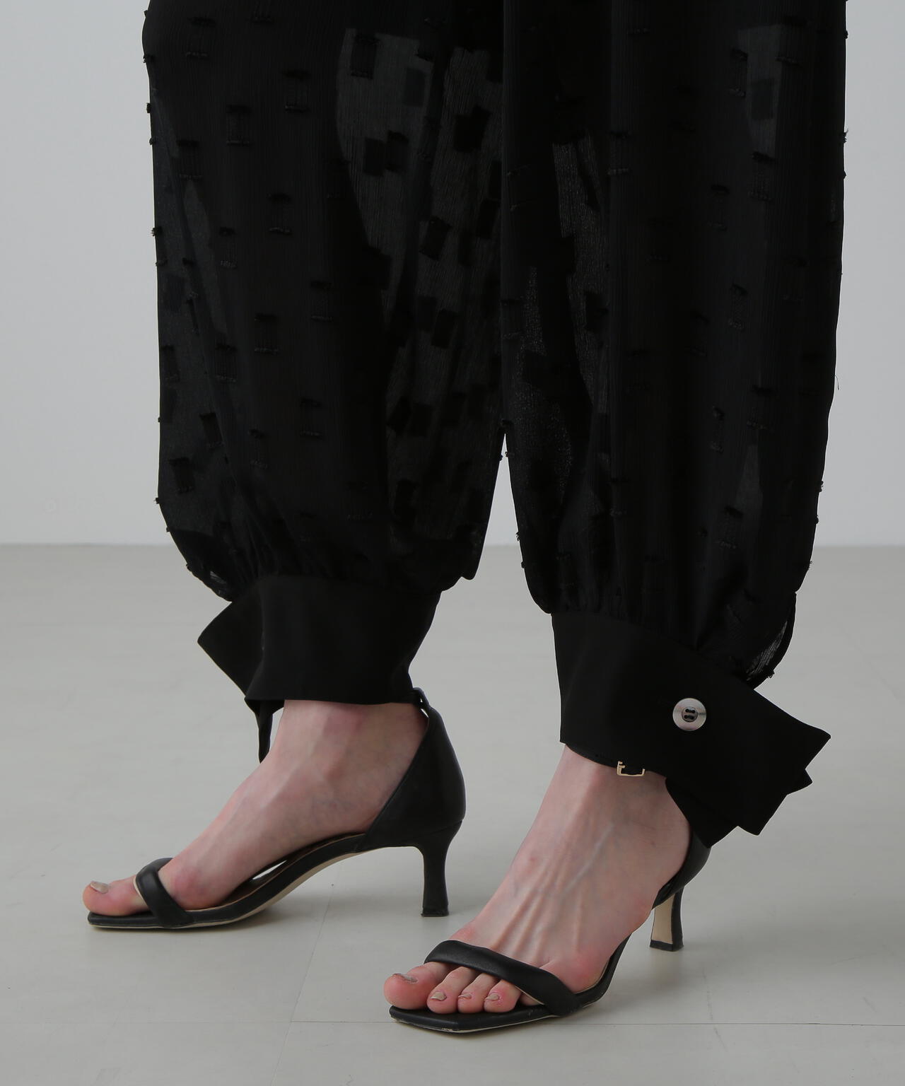 フィネストラジャガードパンツ