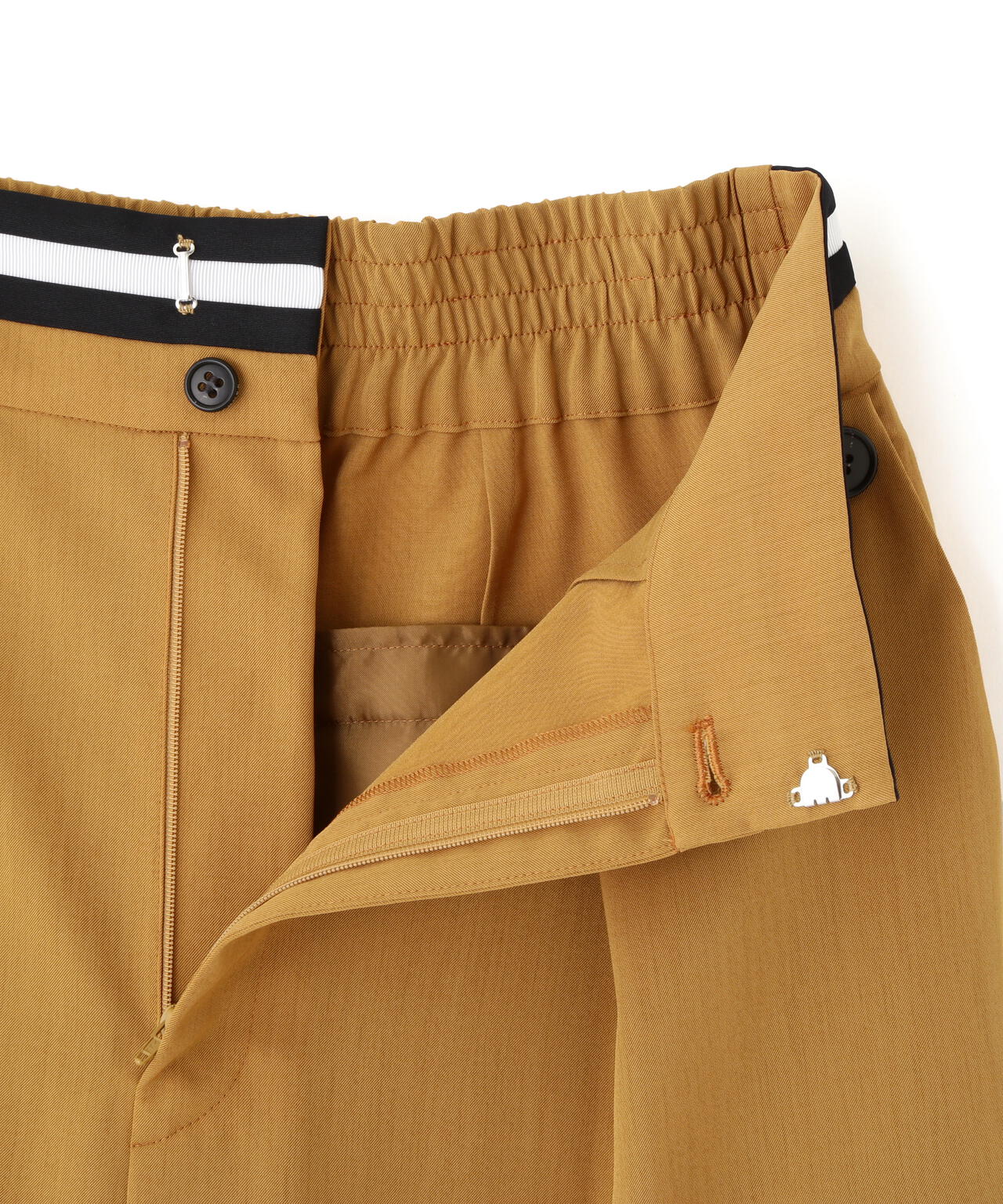 ドライタッチツイルパンツ