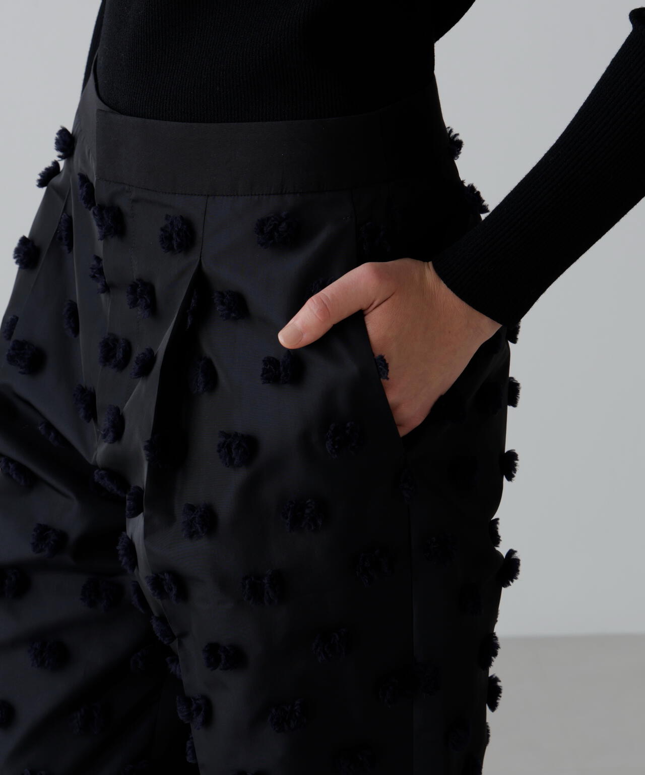 ラビットテールジャガードパンツ