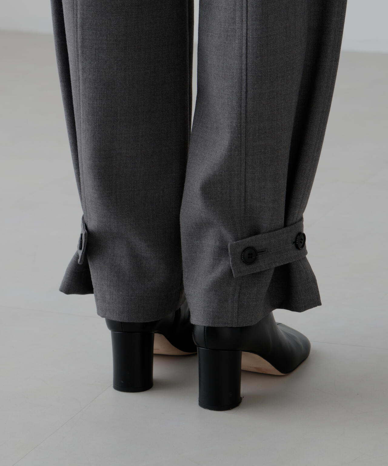 ウールギャバパンツ