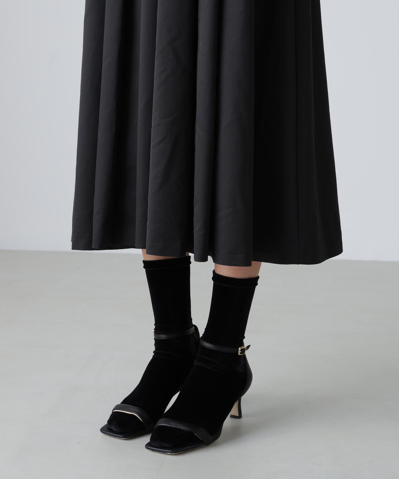 ハイフォルムタフタワンピース | ADORE（アドーア） ｜【公式】通販mix