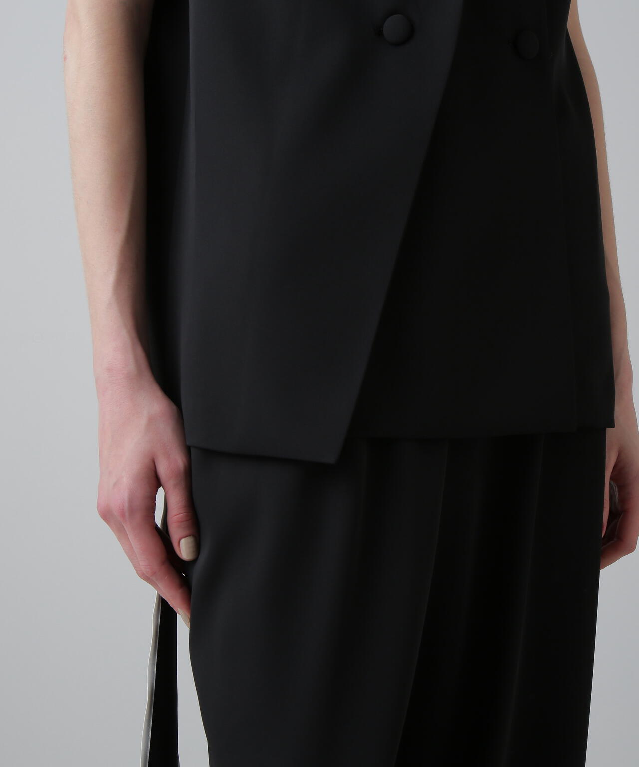 ストレッチダブルクロスジレ | ADORE（アドーア） ｜【公式】通販mix