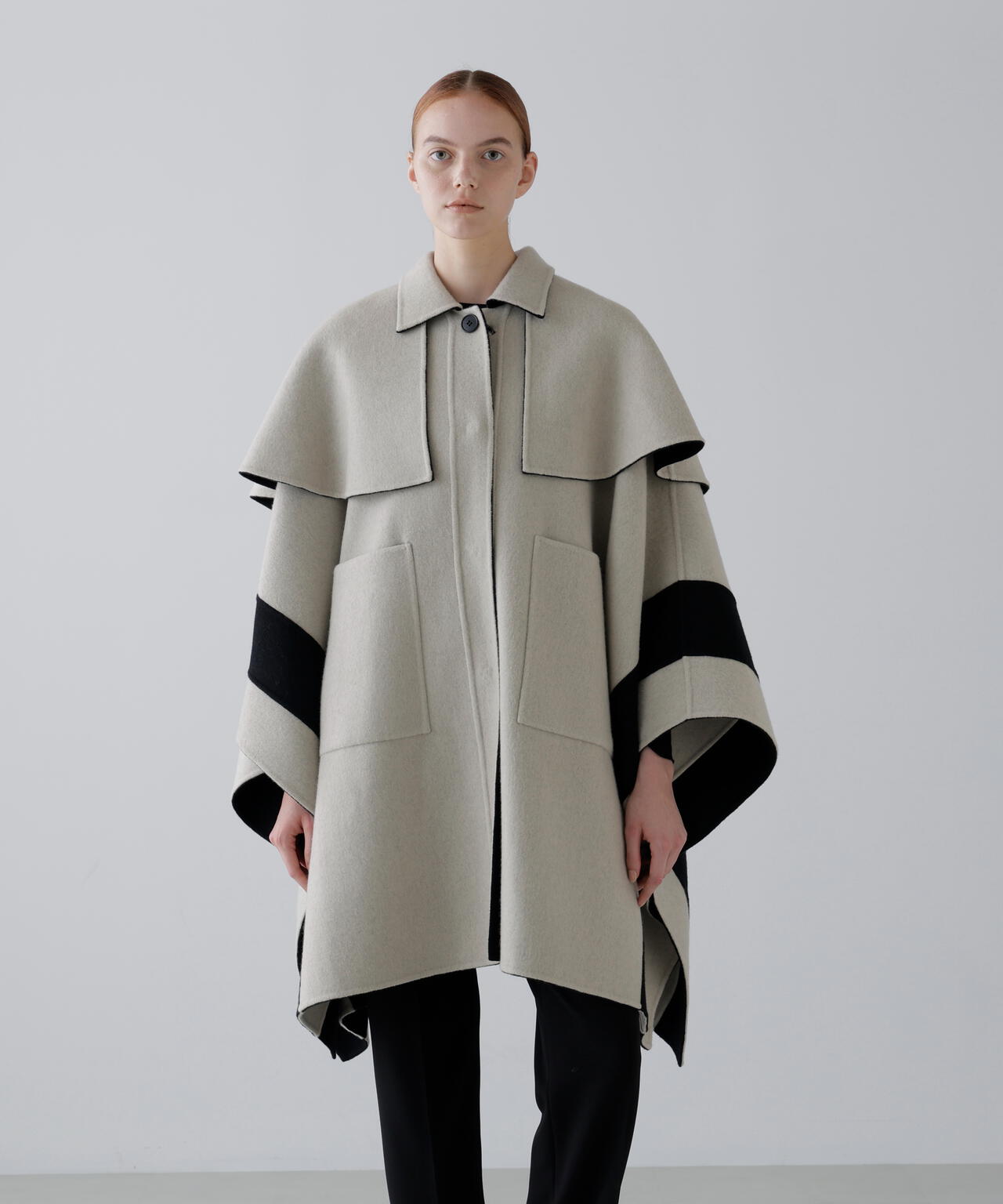【美品】ADORE アドーア　中綿入りシルク混コート Ca混2TONEリバーケープコート | ADORE（アドーア
