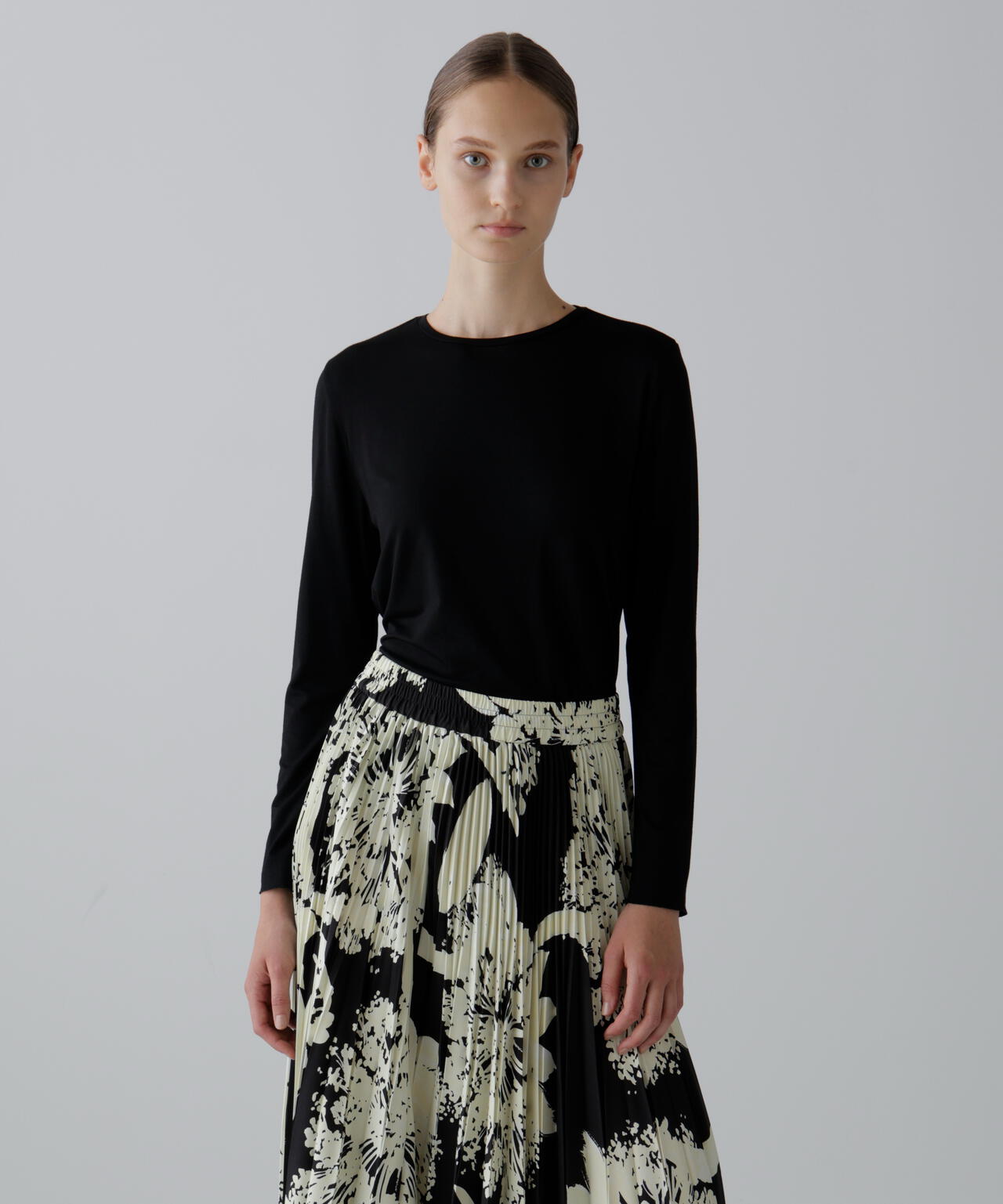 モイストジャージーカットソー