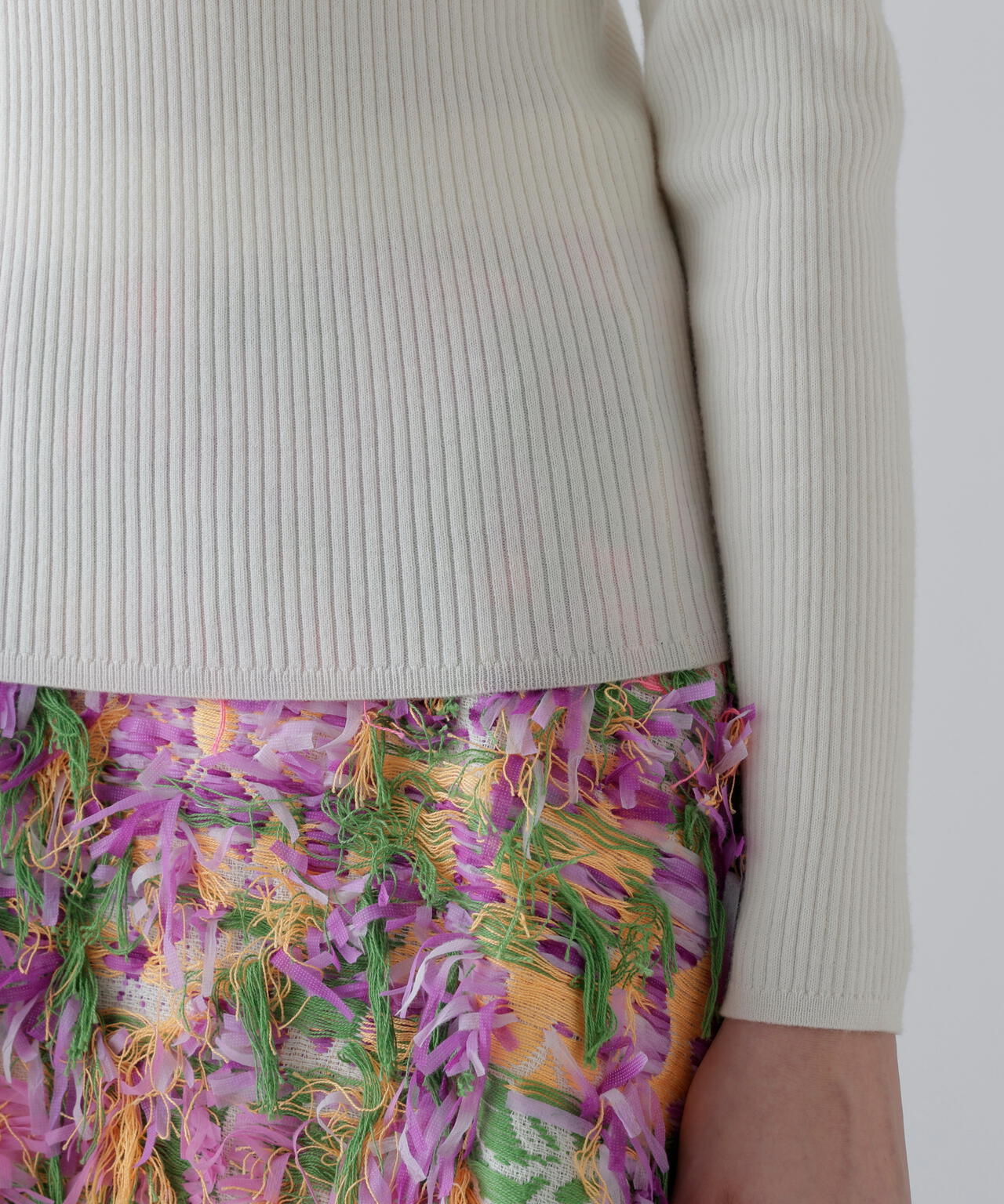 ベーシックタートルニット