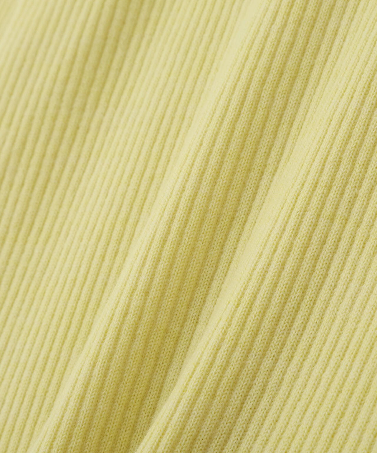 ベーシックタートルニット