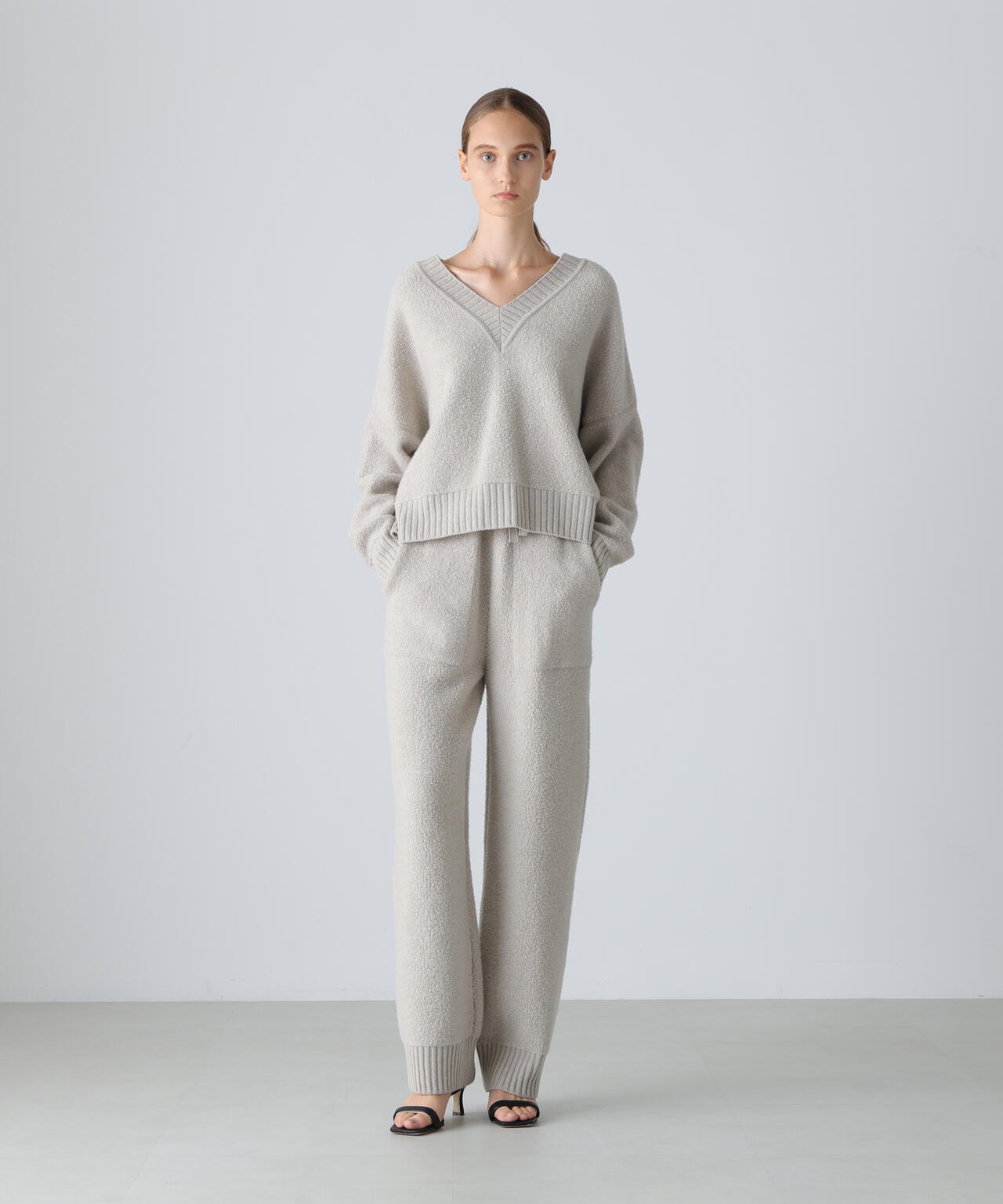 パイルニットプルオーバー